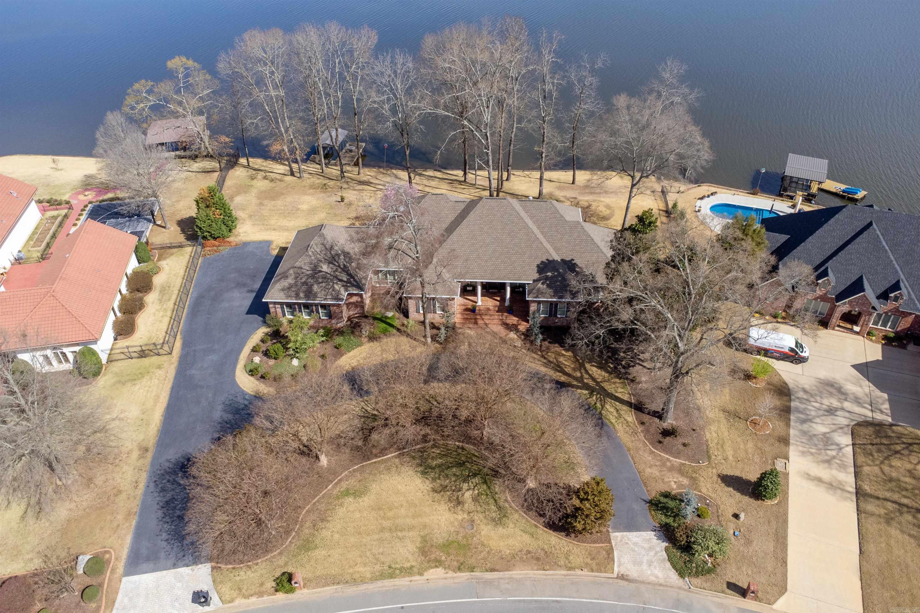 HURRICANE LAKE EST - Residential