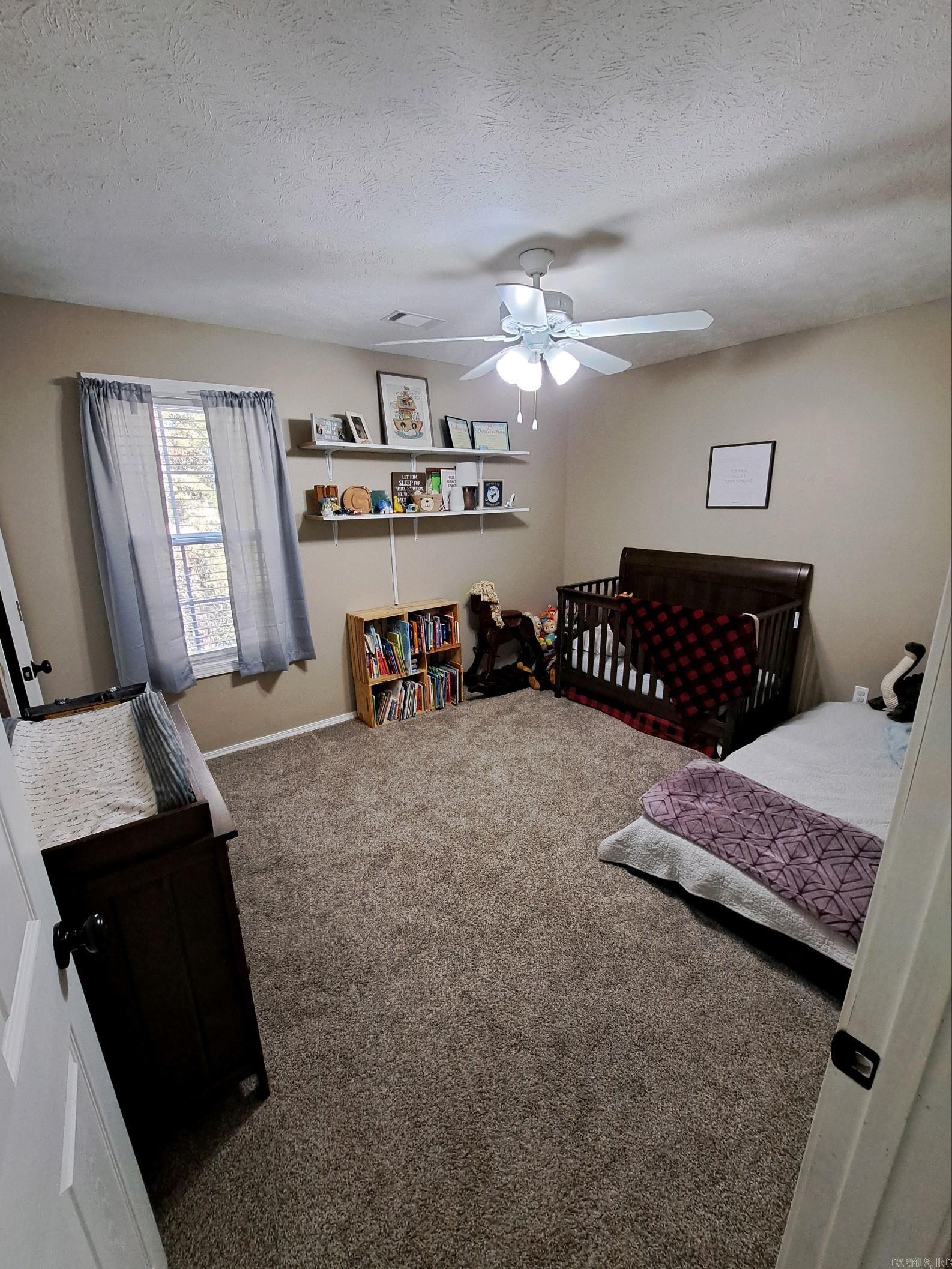 CANEY HILL - Residential