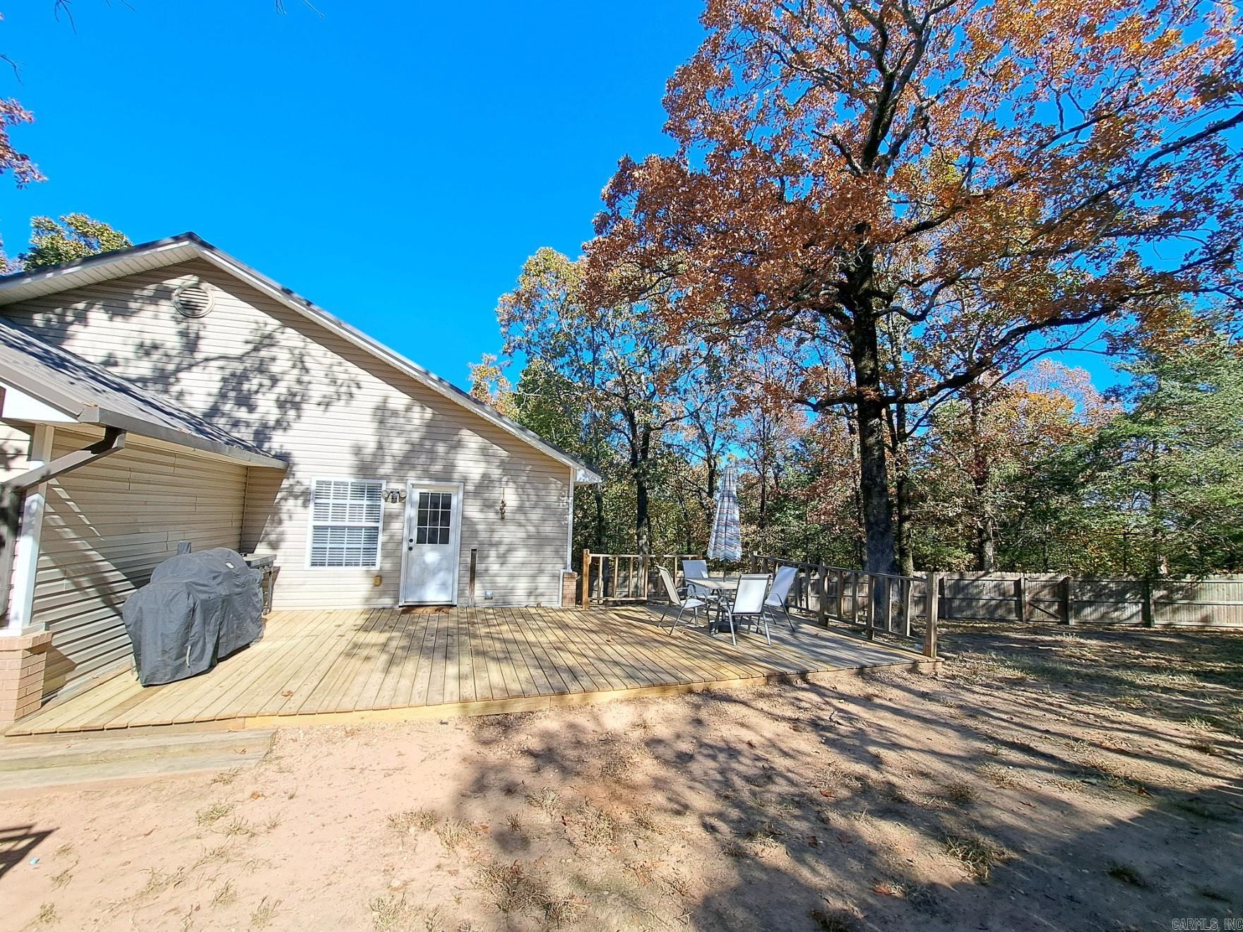 CANEY HILL - Residential