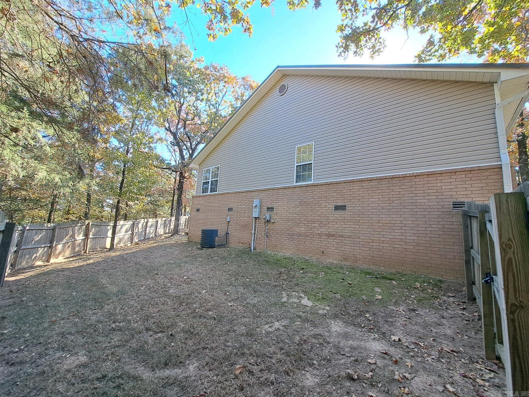 CANEY HILL - Residential