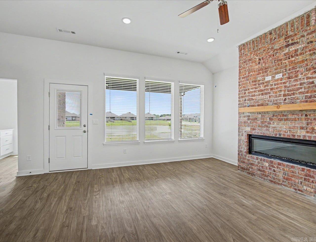THE RESERVE AT COUNTRY CLUB PHAS - Residential
