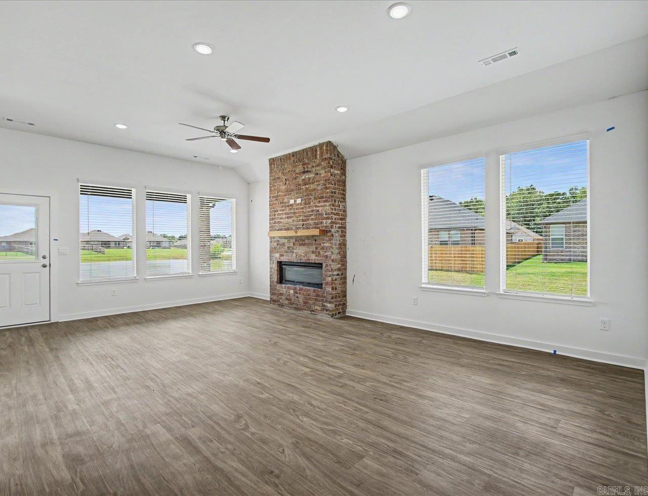 THE RESERVE AT COUNTRY CLUB PHAS - Residential
