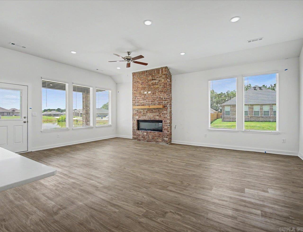 THE RESERVE AT COUNTRY CLUB PHAS - Residential