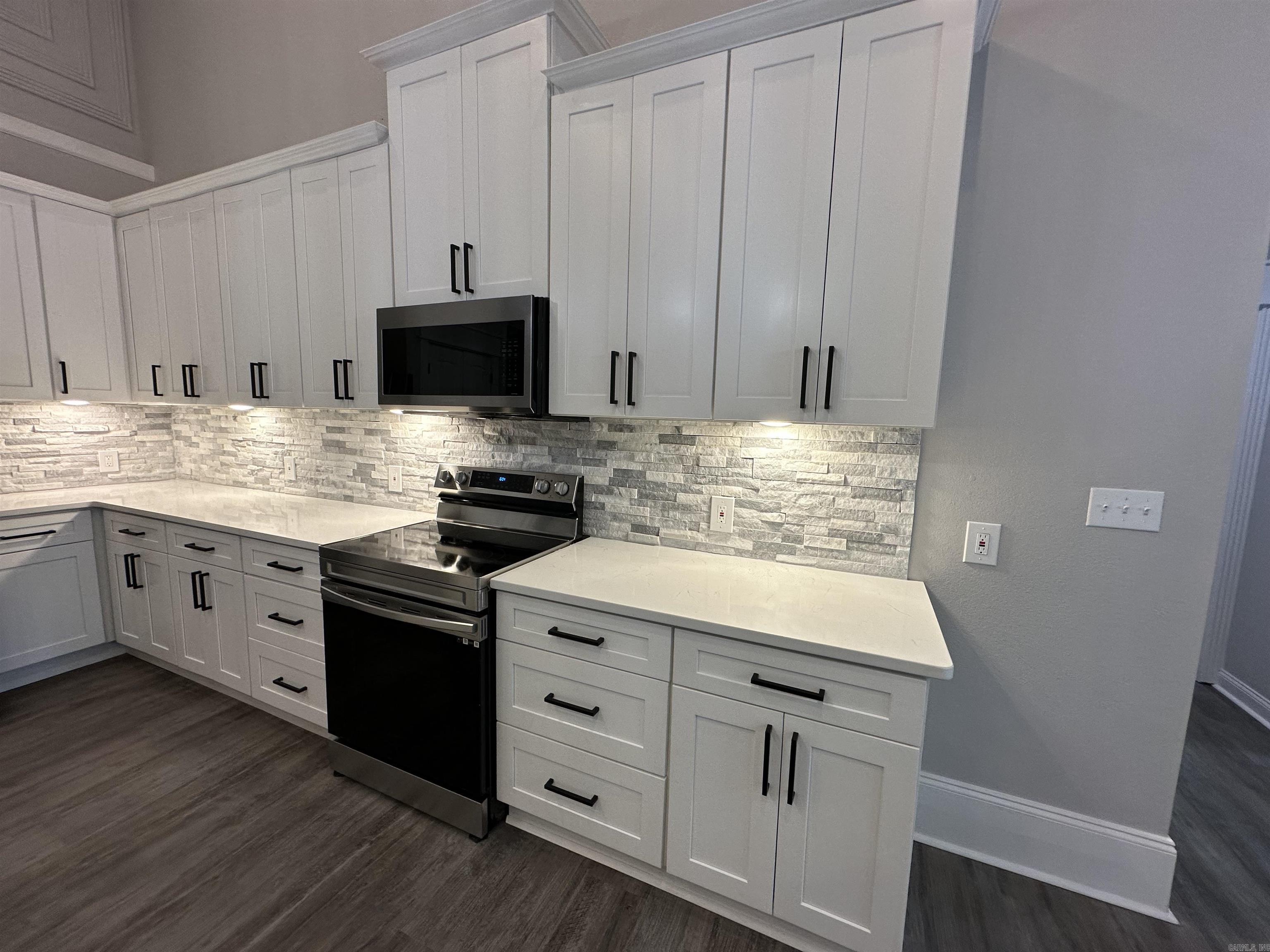 FAIRVIEW ESTATES - Residential