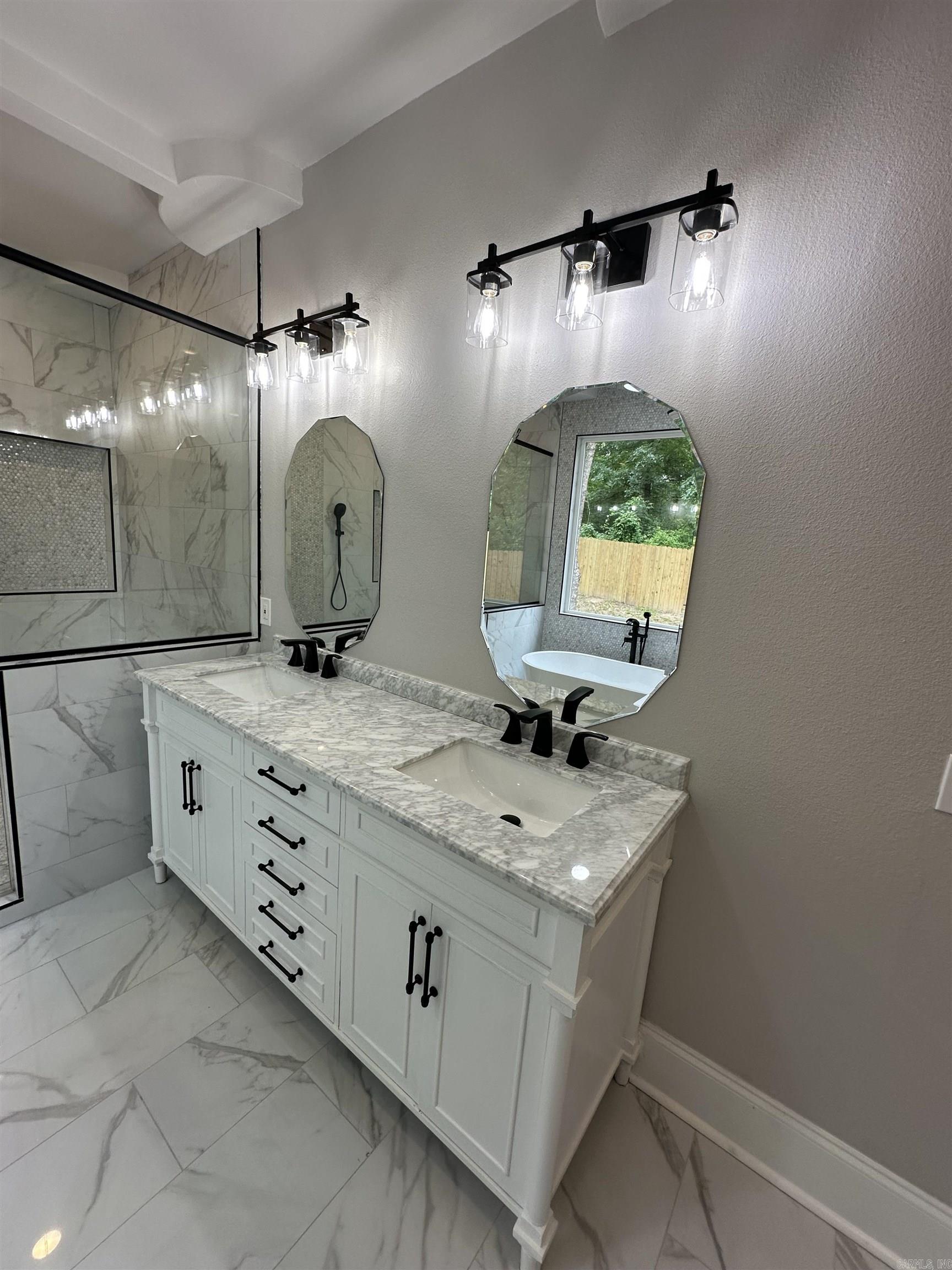 FAIRVIEW ESTATES - Residential