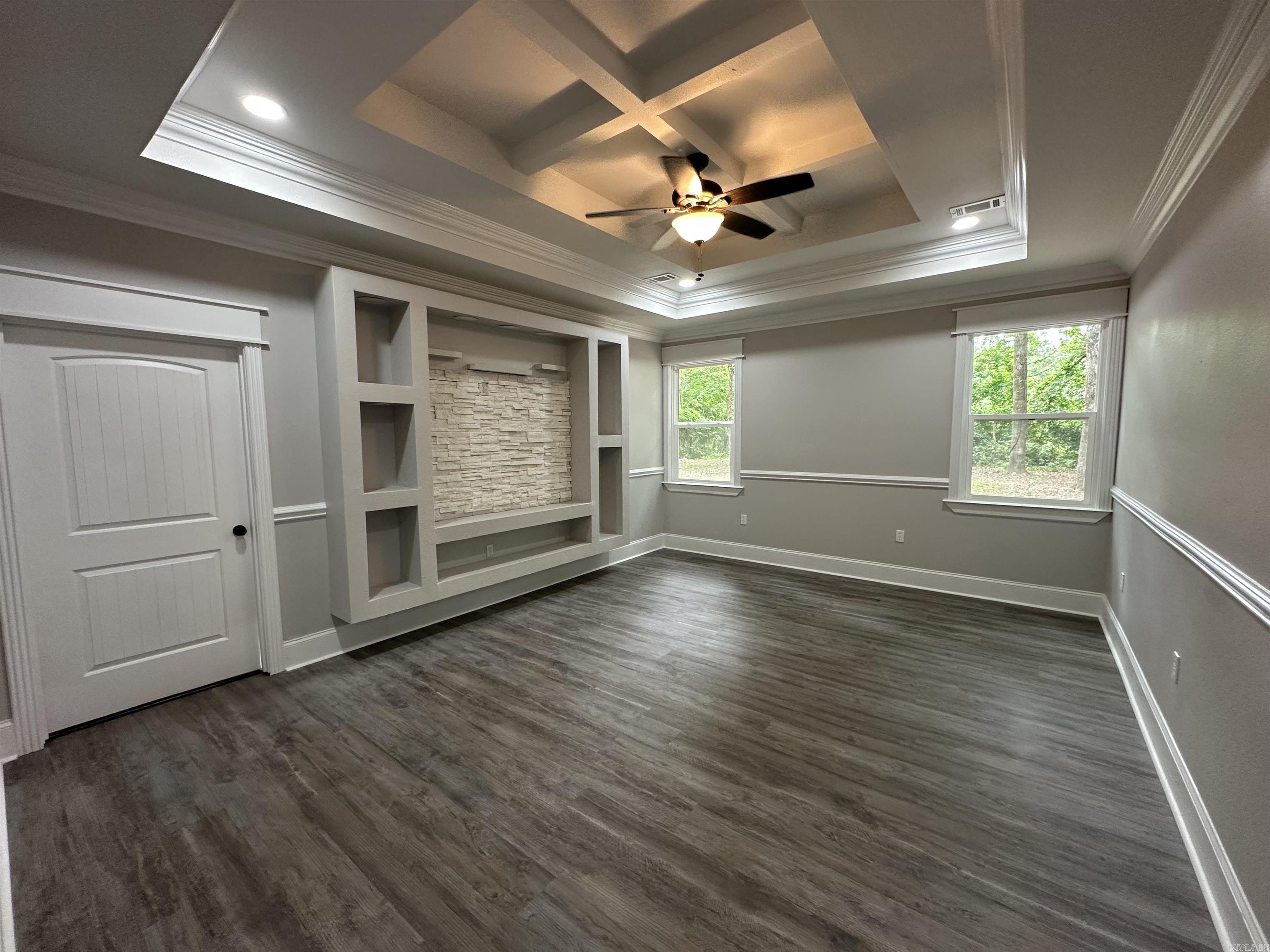FAIRVIEW ESTATES - Residential