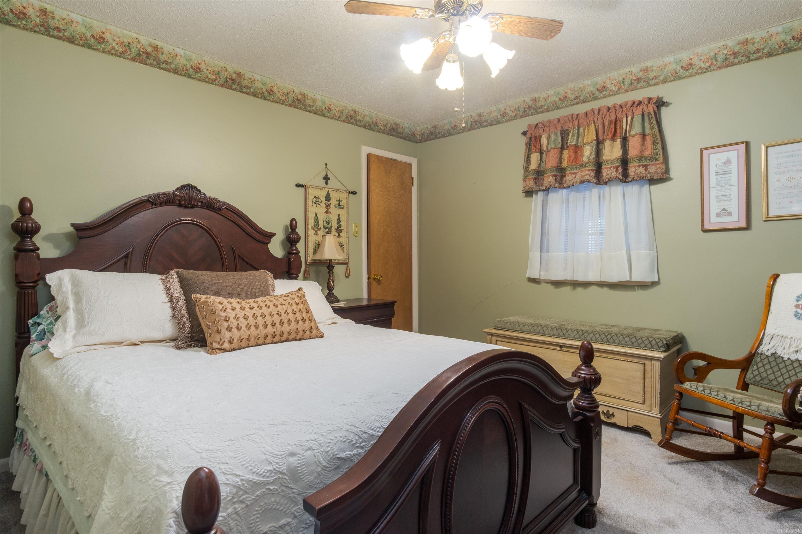 INDIANHEAD LAKES EST - Residential