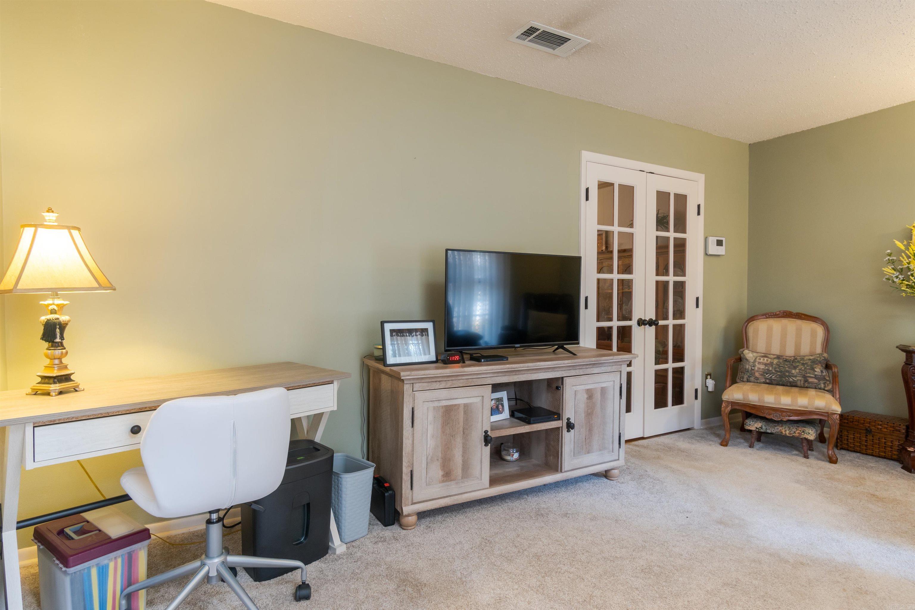 INDIANHEAD LAKES EST - Residential