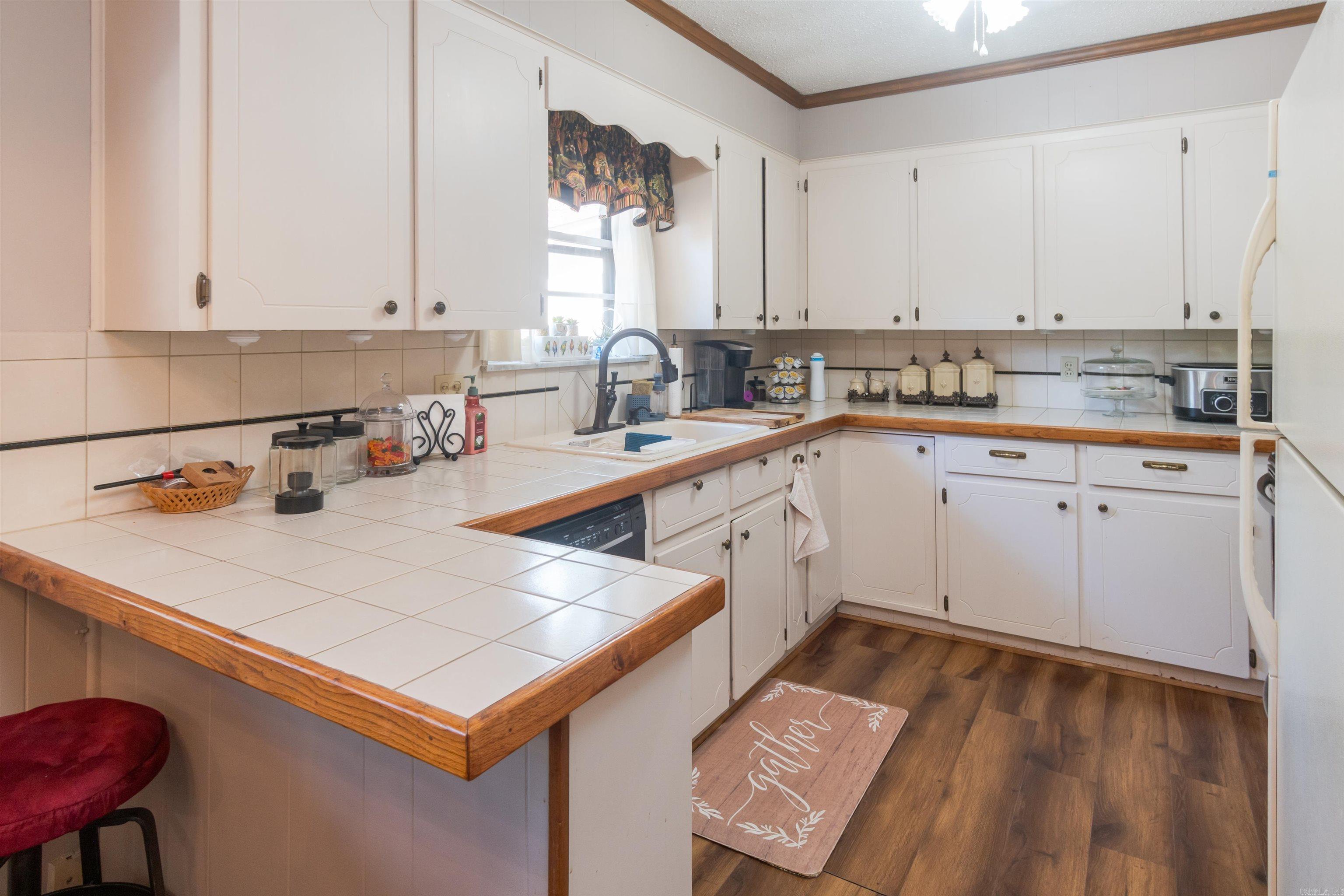 INDIANHEAD LAKES EST - Residential