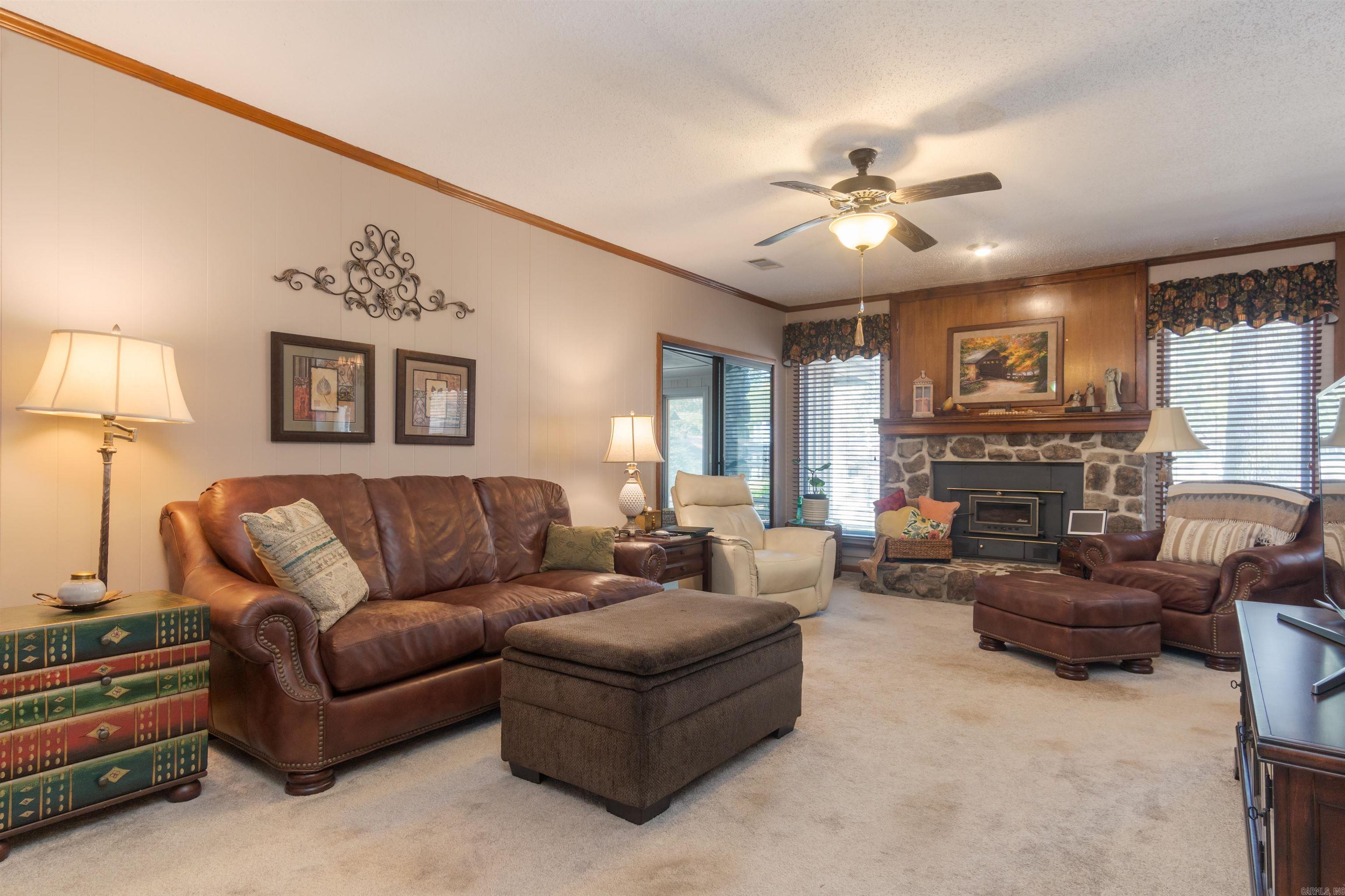 INDIANHEAD LAKES EST - Residential