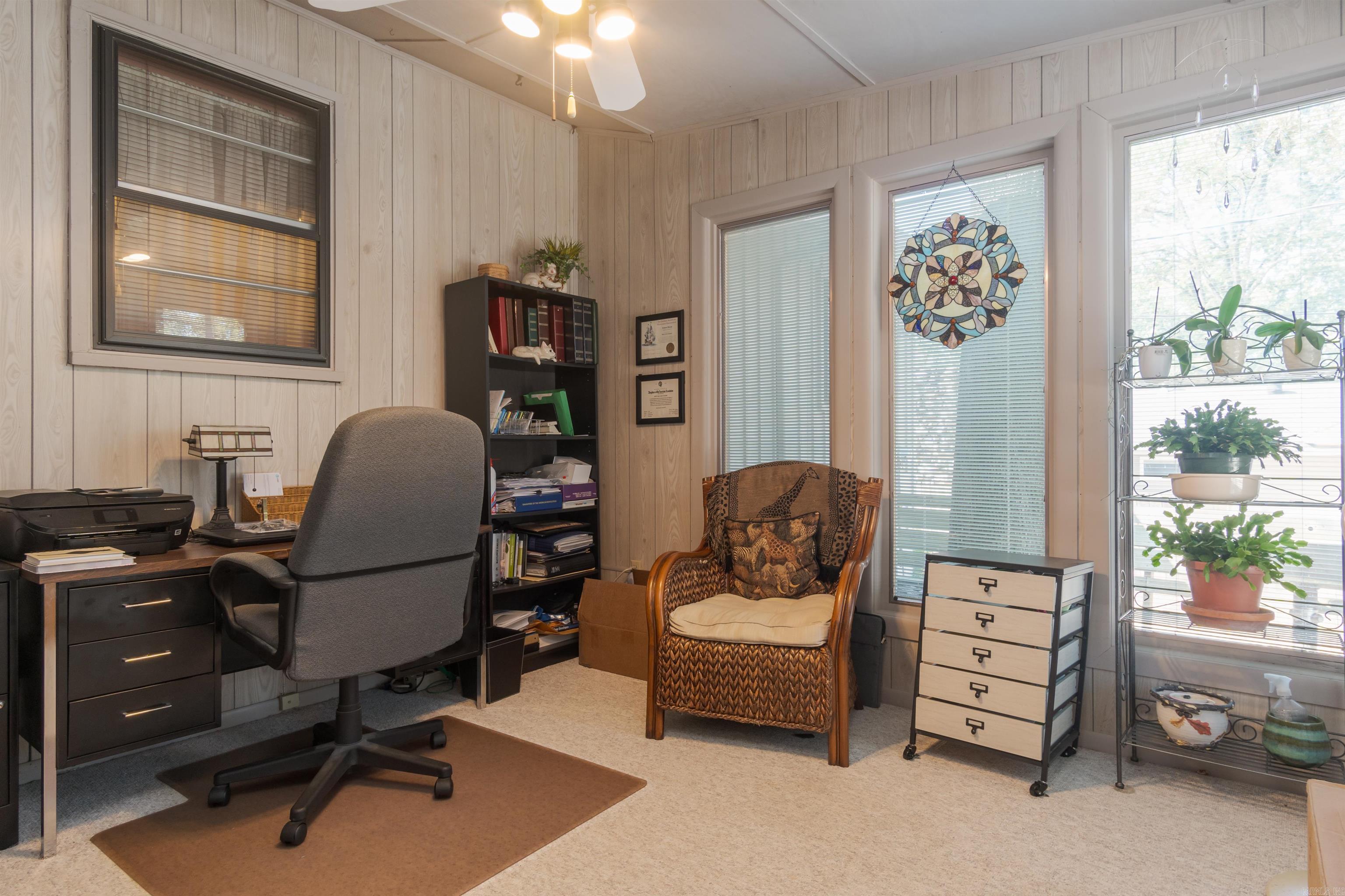 INDIANHEAD LAKES EST - Residential