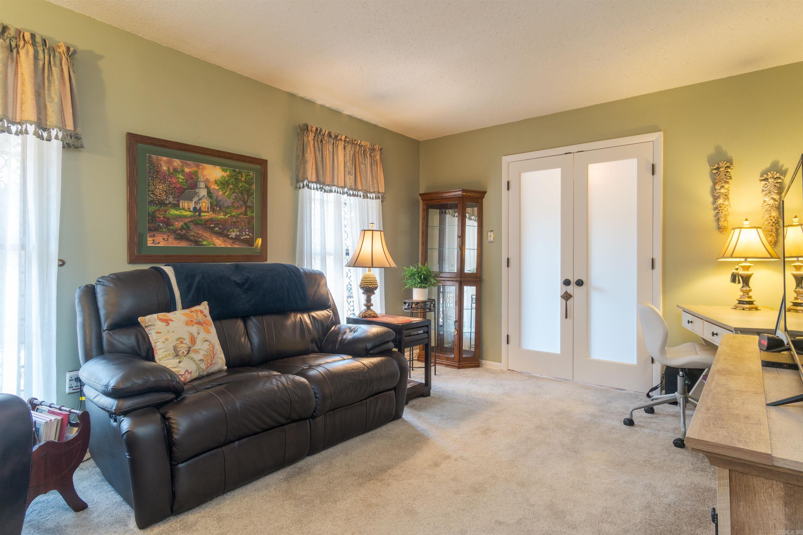 INDIANHEAD LAKES EST - Residential