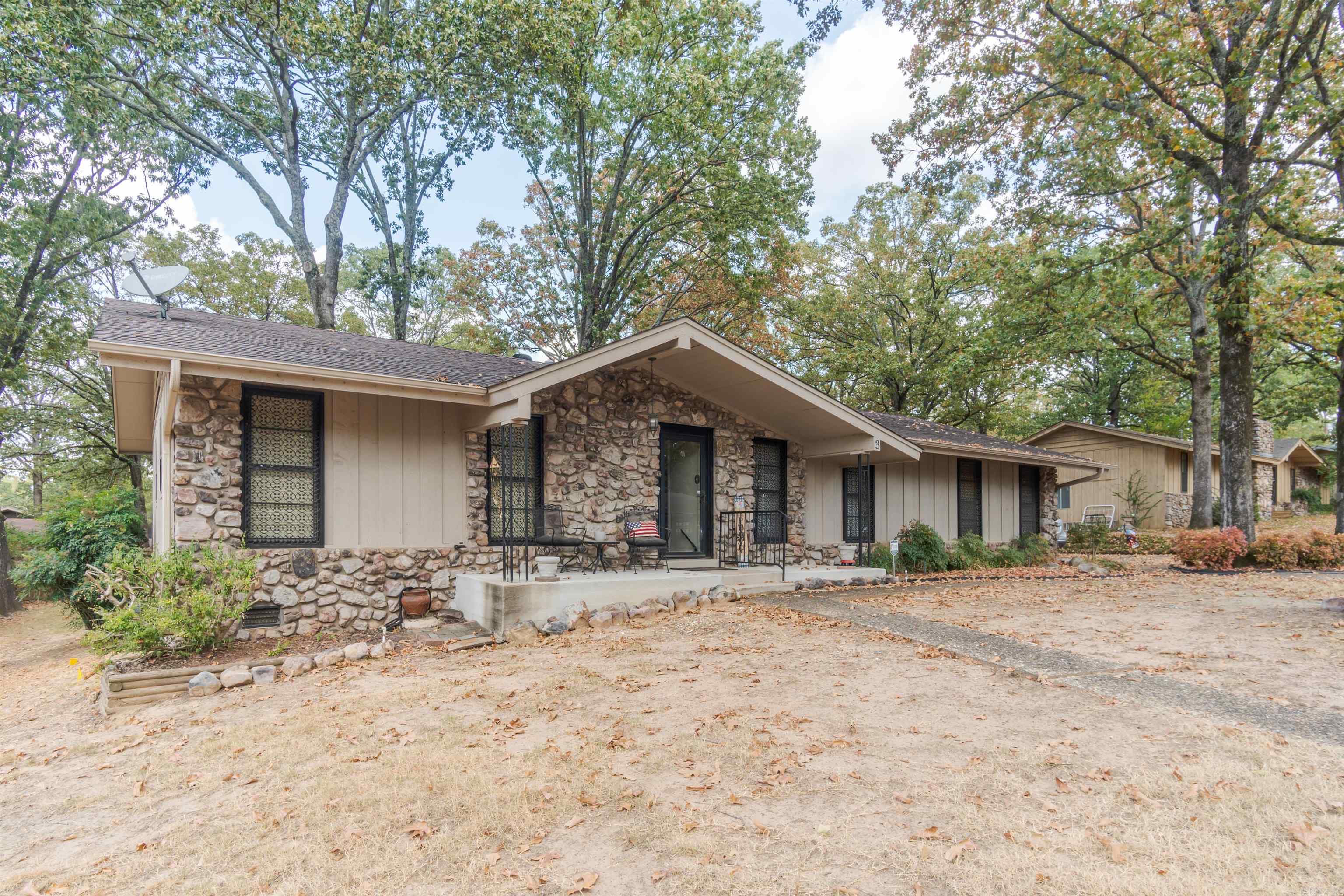 INDIANHEAD LAKES EST - Residential
