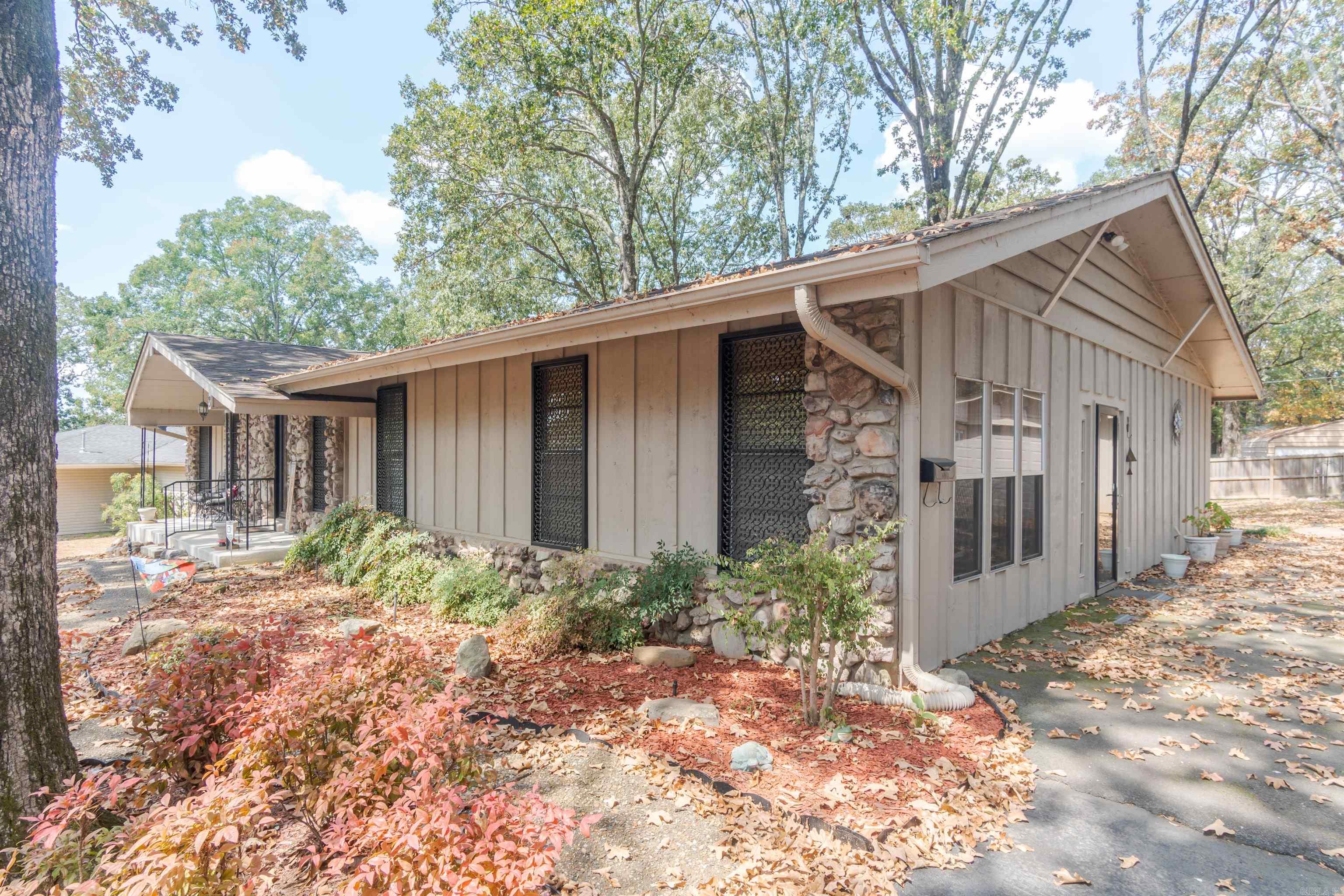 INDIANHEAD LAKES EST - Residential