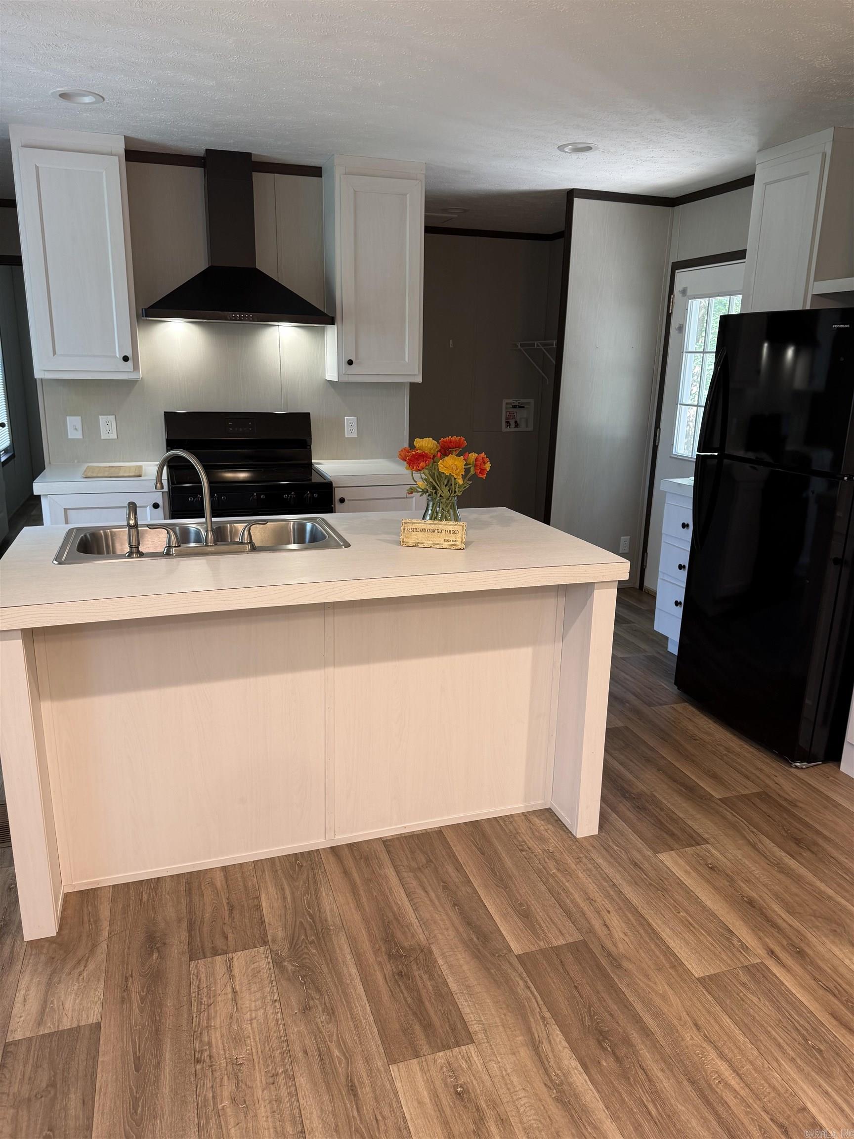Not in Subdivision - Residential Lease