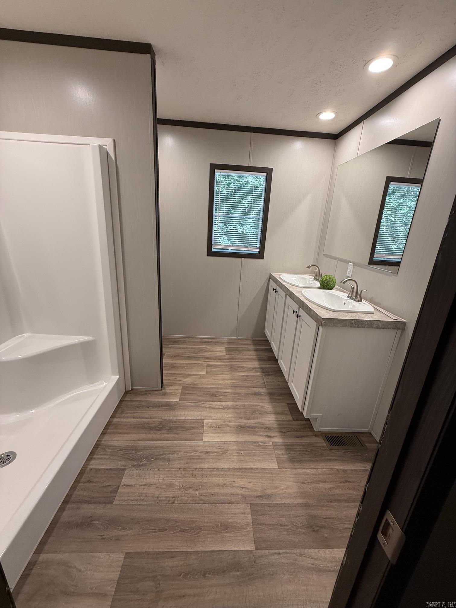 Not in Subdivision - Residential Lease