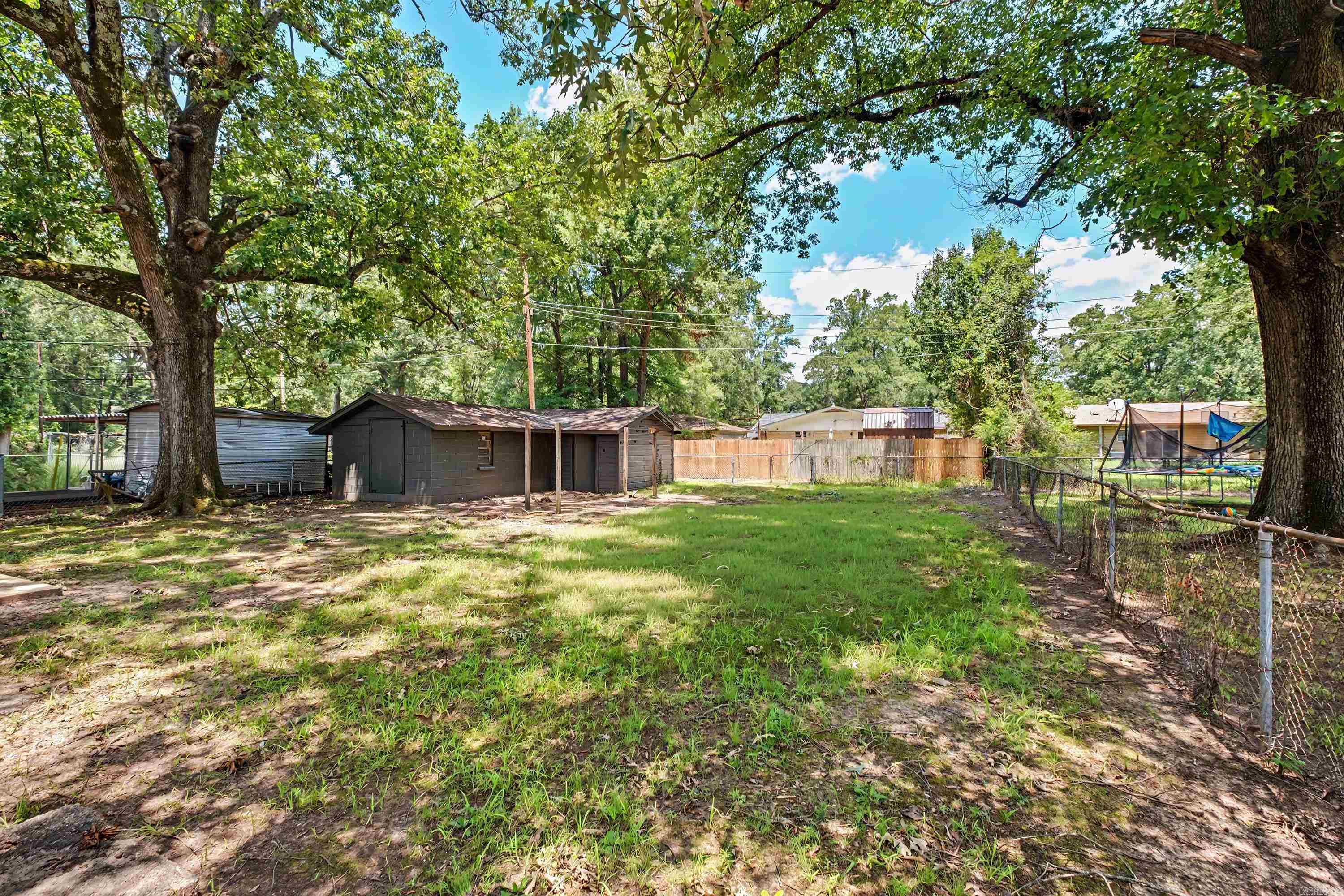 SENYARD FRED ADD - Residential