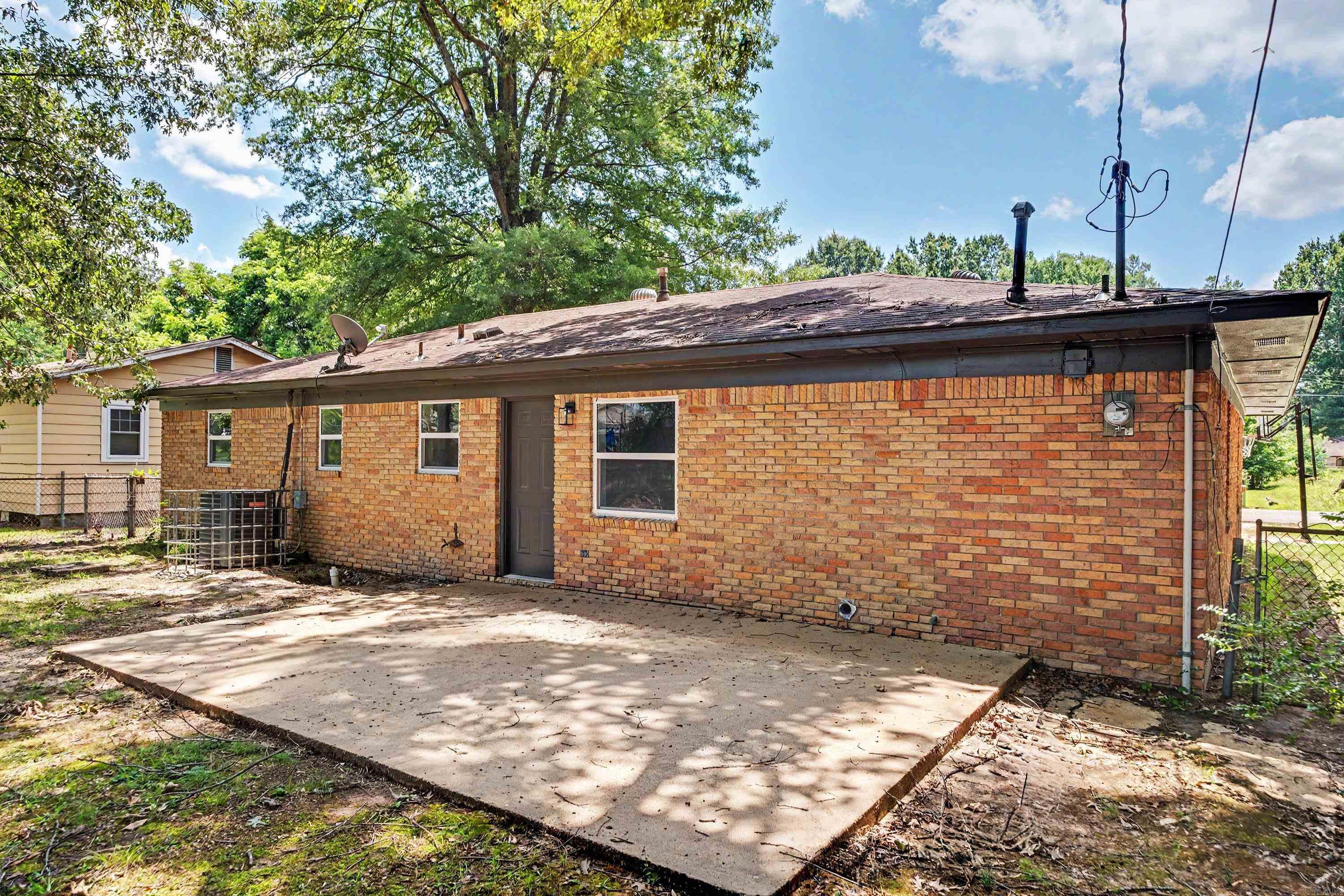 SENYARD FRED ADD - Residential