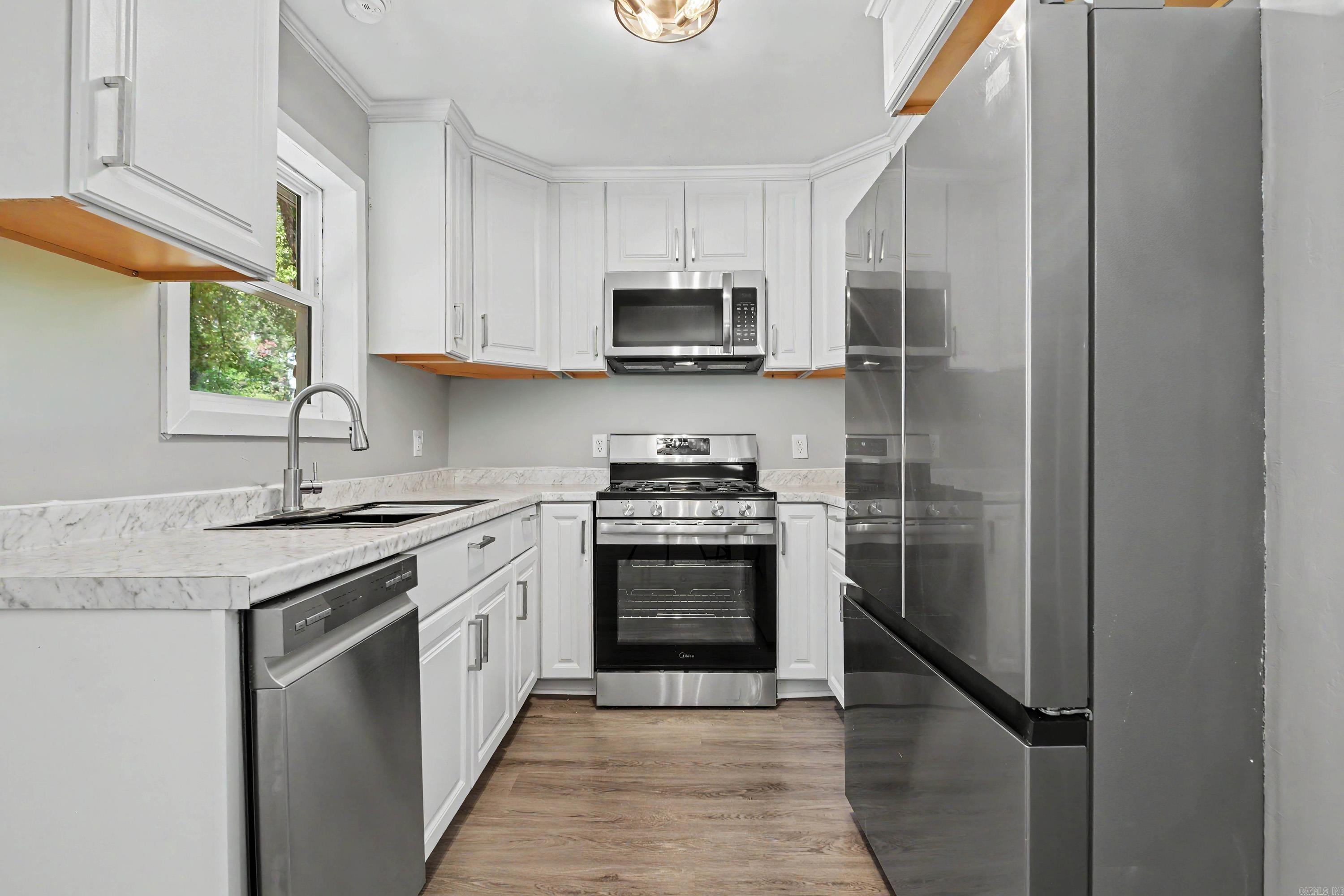 SENYARD FRED ADD - Residential