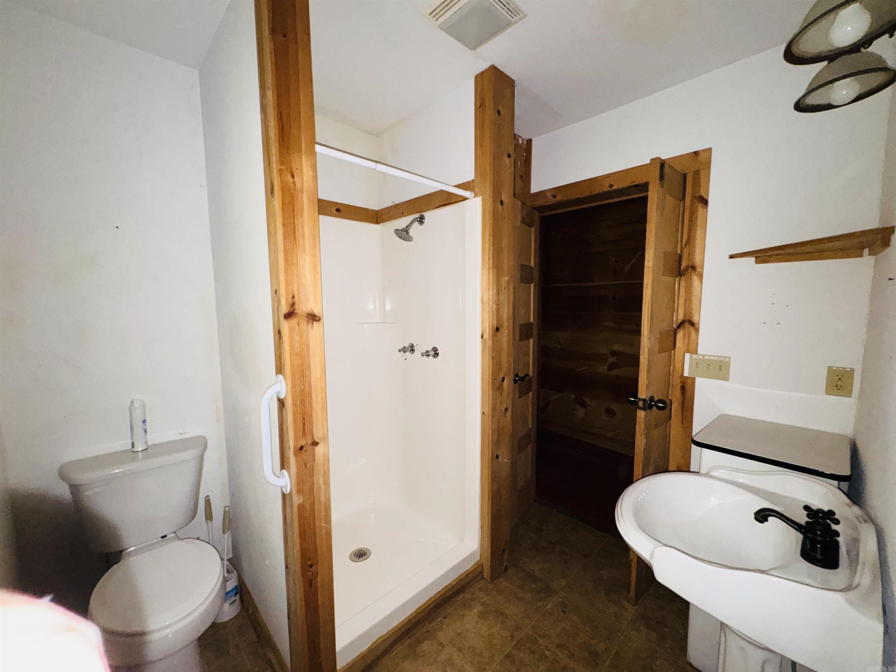 WHITEWATER - Residential