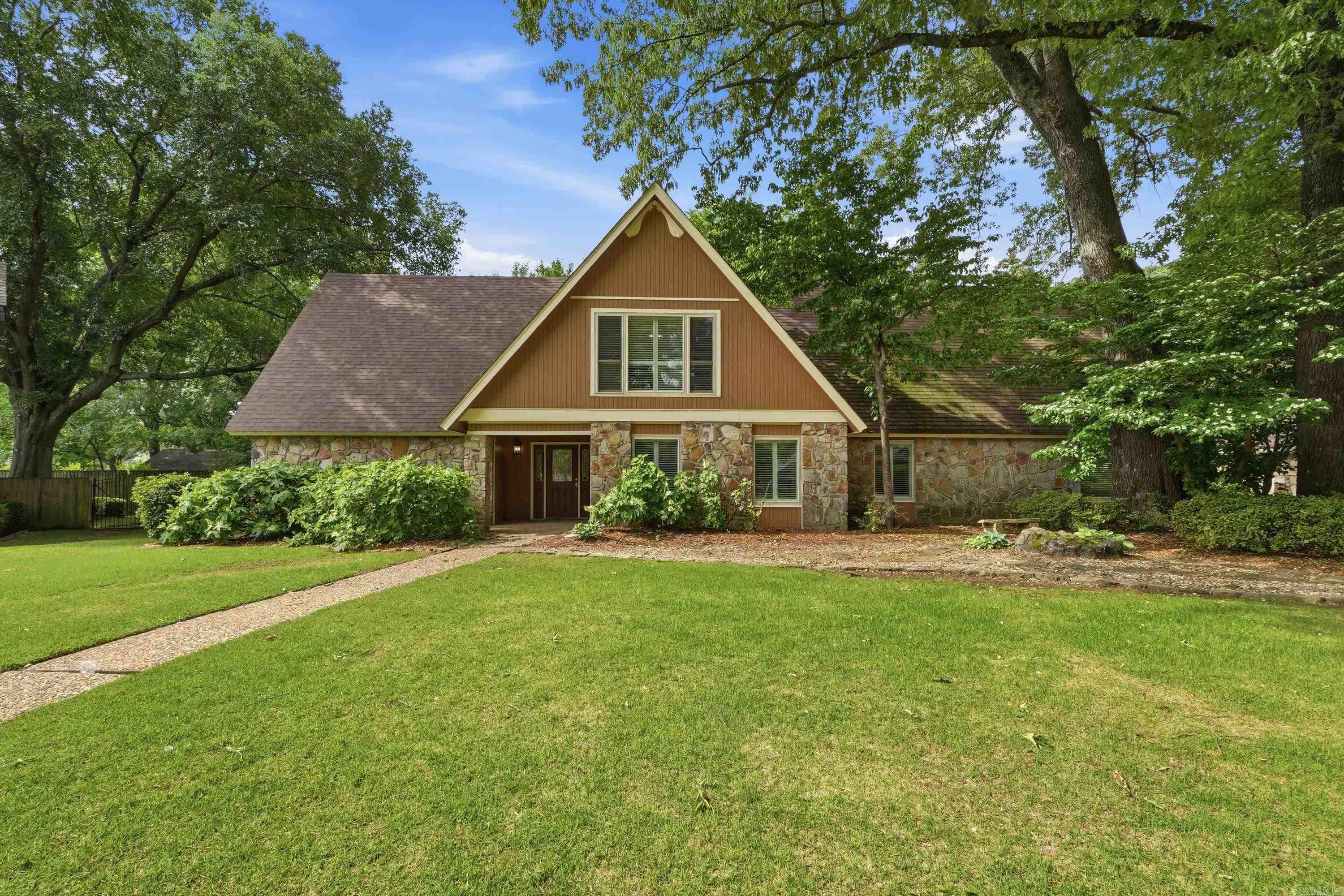 THE DESIRED JEFFERSON PLACE SUBDIVISION IS THE SETTING FOR THIS BEAUTIFUL, TIMELESS HOME. TUCKED BENEATH THE TREES IN THE CUL-DE-SAC  YOU WILL FIND THIS 4 BEDROOM 3.5 BATH TWO STORY TRADITIONAL HOME. THE MAIN FLOOR FEATURES A SITTING ROOM, FORMAL DINING, DEN, KITCHEN WITH PAINTED CABINETS AND A BREAKFAST NOOK WITH ACCESS TO THE FOUR SEASONS ROOM, OUTDOOR ENTERTAINING AREA WITH A WBF, OVERLOOKING THE IN-GROUND POOL. A LARGE PRIMARY BEDROOM AND BATH AND LAUNDRY AREA COMPLETE THE MAIN FLOOR. THE SECOND FLOOR HAS 3 LARGE BEDROOMS AND TWO FULL BATHS. ALL BEDROOMS HAVE AMPLE CLOSET SPACE AND THE ENTIRE HALLWAY IS LINED WITH ADDITIONAL STORAGE CLOSETS. FROM ONE OF THE BEDROOMS, YOU CAN ACCESS AN ENORMOUS WALK IN ATTICE. THE STORAGE SPACE IS COMPLETELY FLOORED. THERE IS A DETACHED SHOP HEATED AND COOLED WITH A 1/2 BATH AND A WALK-UP ATTIC SPACE. DON'T MISS THE OPPORTUNITY TO SEE THIS AMAZING HOME.