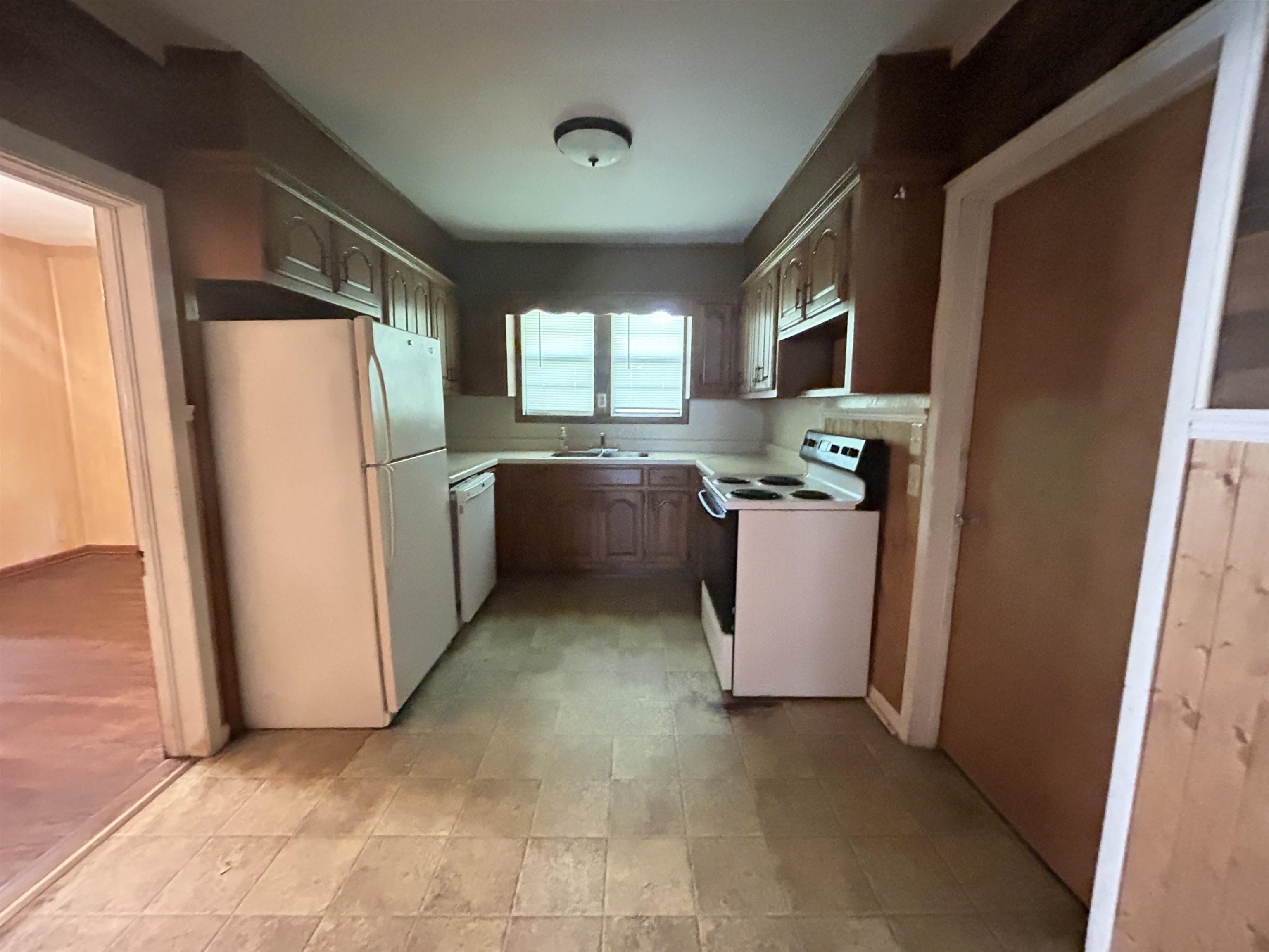 Metes & Bounds - Commercial Sale