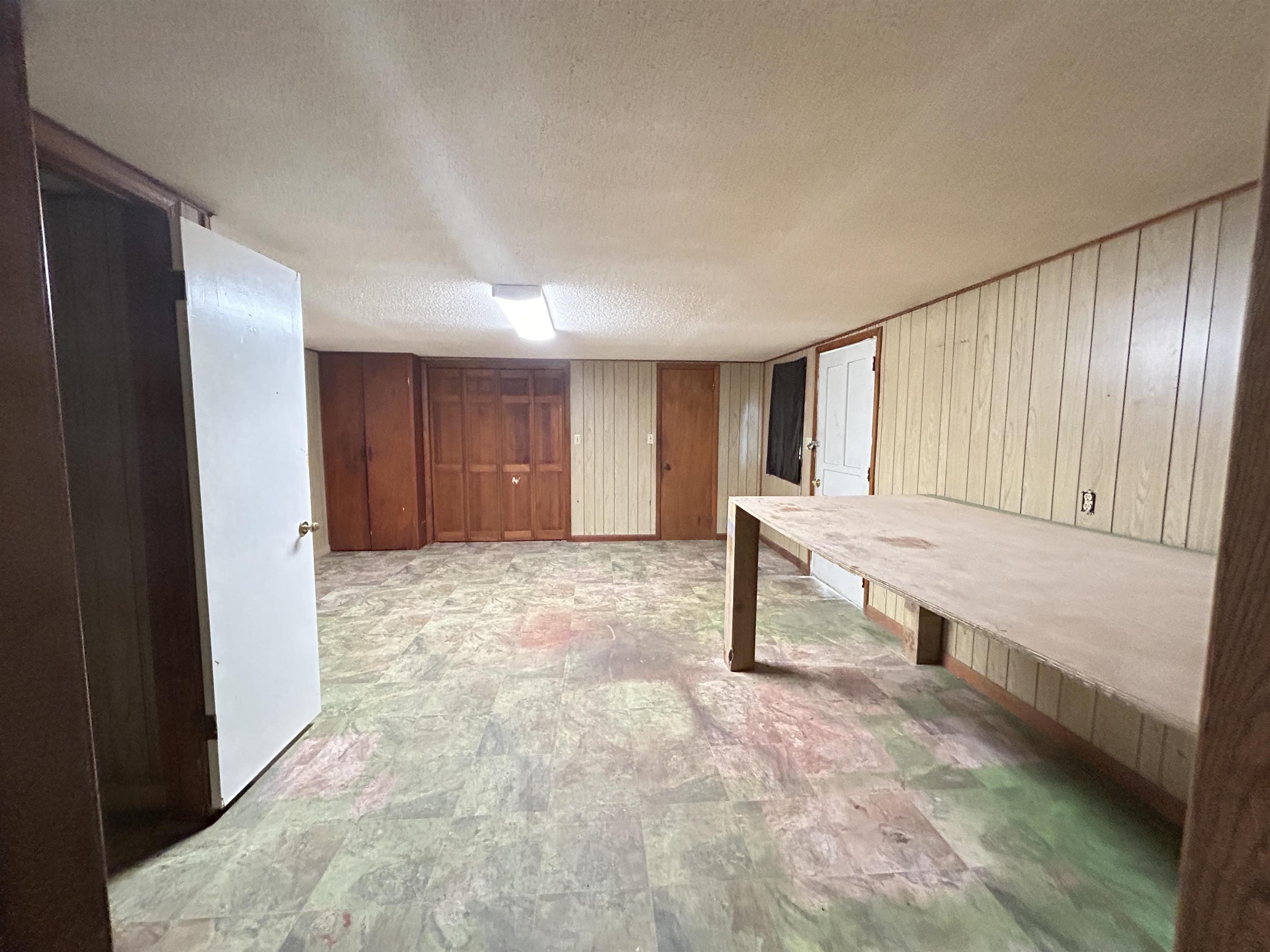 Metes & Bounds - Commercial Sale
