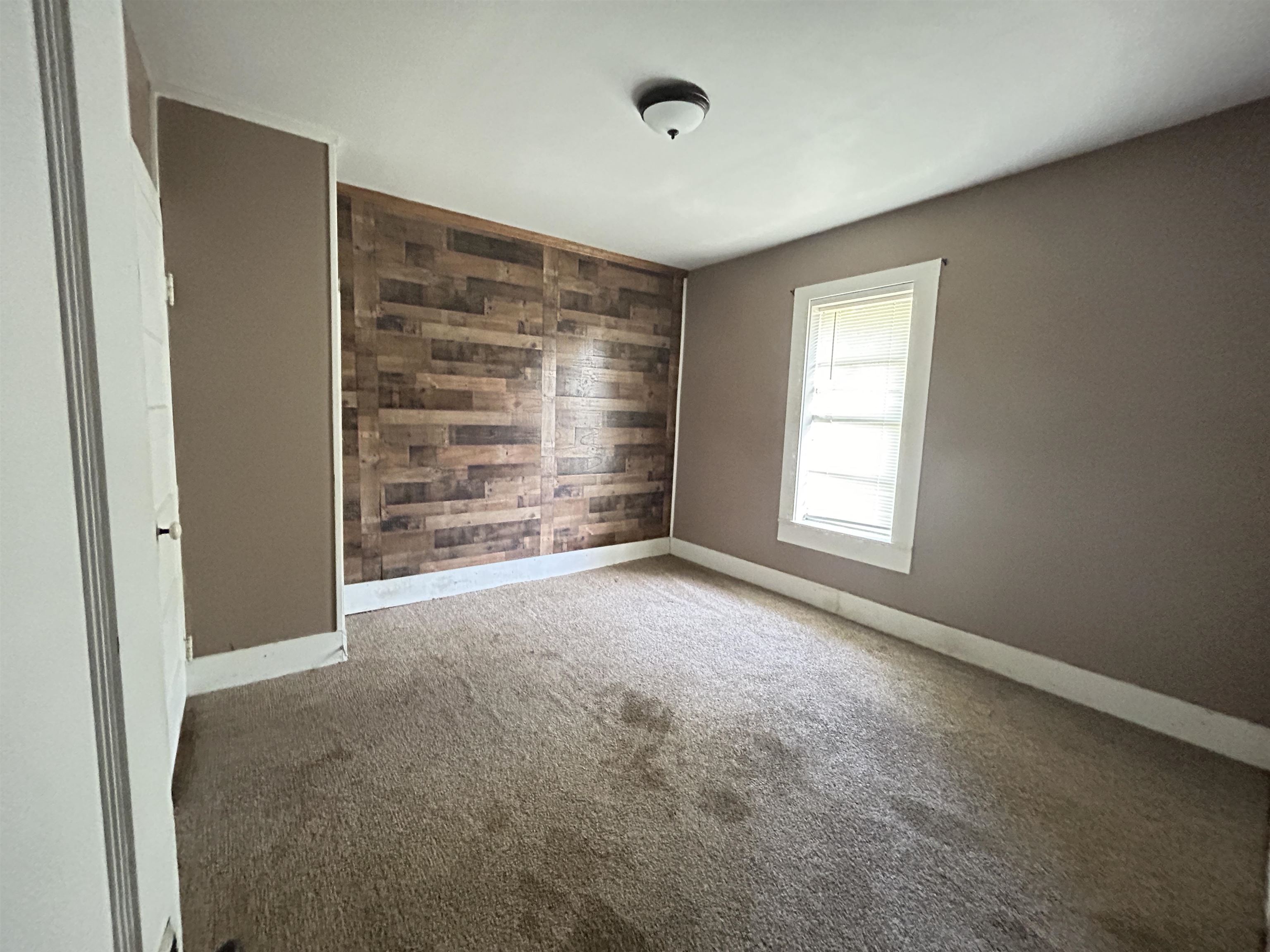 Metes & Bounds - Commercial Sale