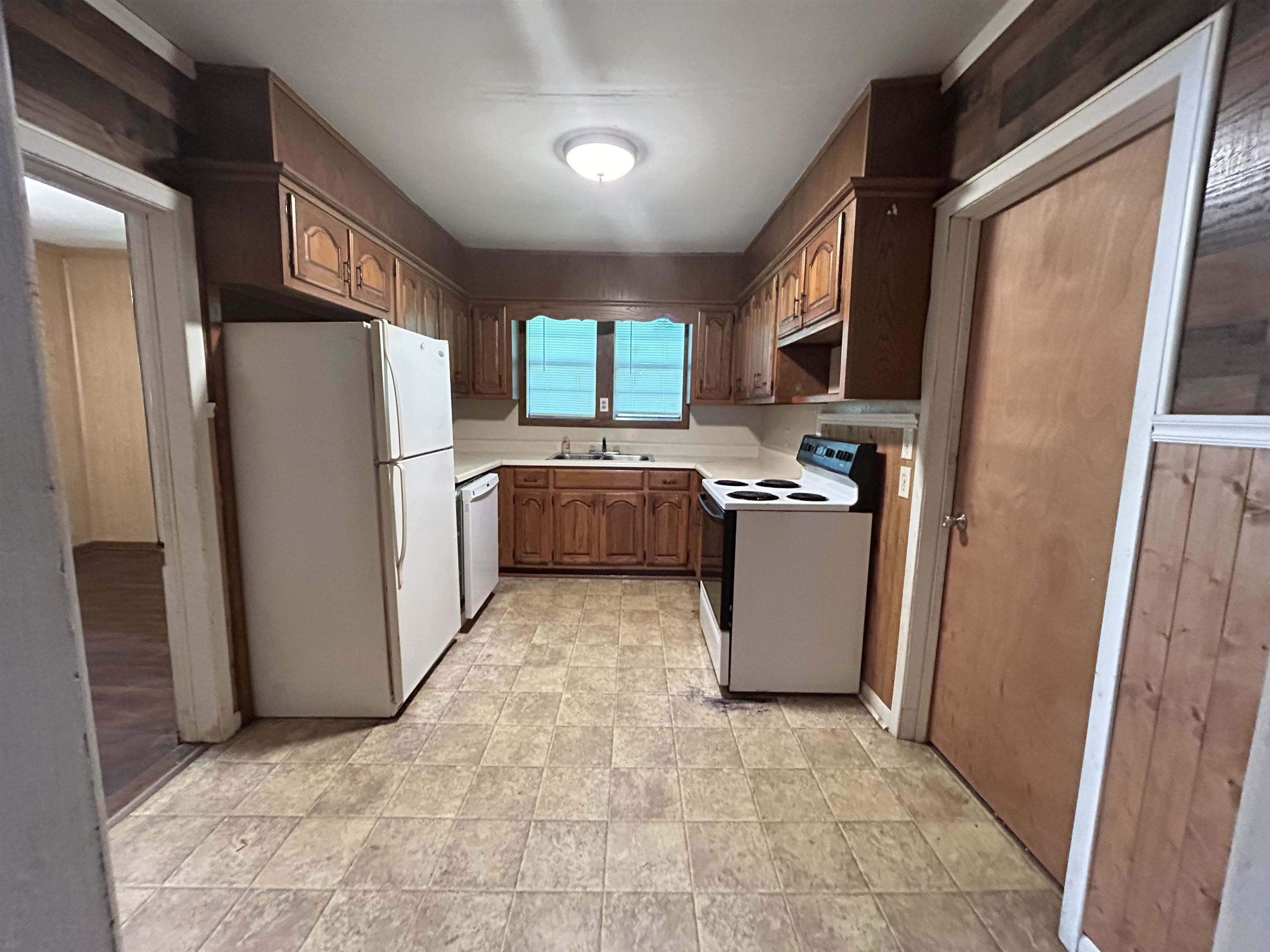 Metes & Bounds - Commercial Sale