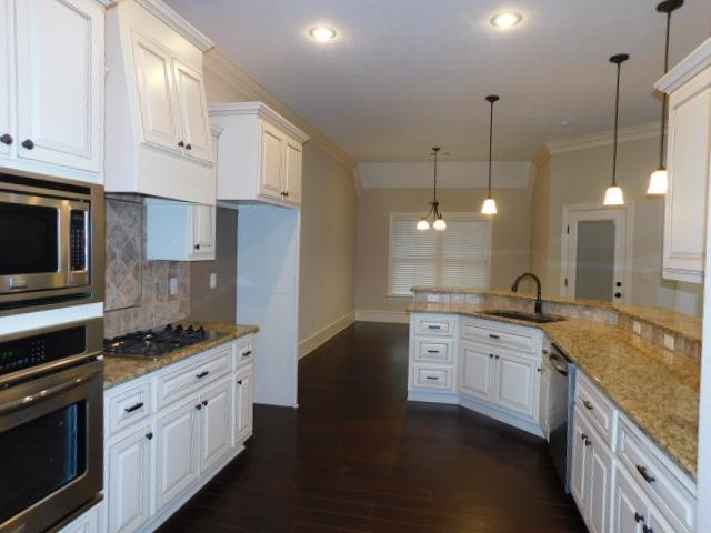 SADDLEBROOK EST - Residential