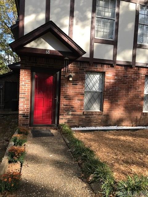 Town Home:  Well kept updated townhouse.  Towhhouse is in an Estate offers subject to court approval.  updates to include newer flooring, paint H/A 2017, new siding,ceramic tile in Kitchen.  Refrigerator does not stay.  SF approx. measuring is encouraged.
