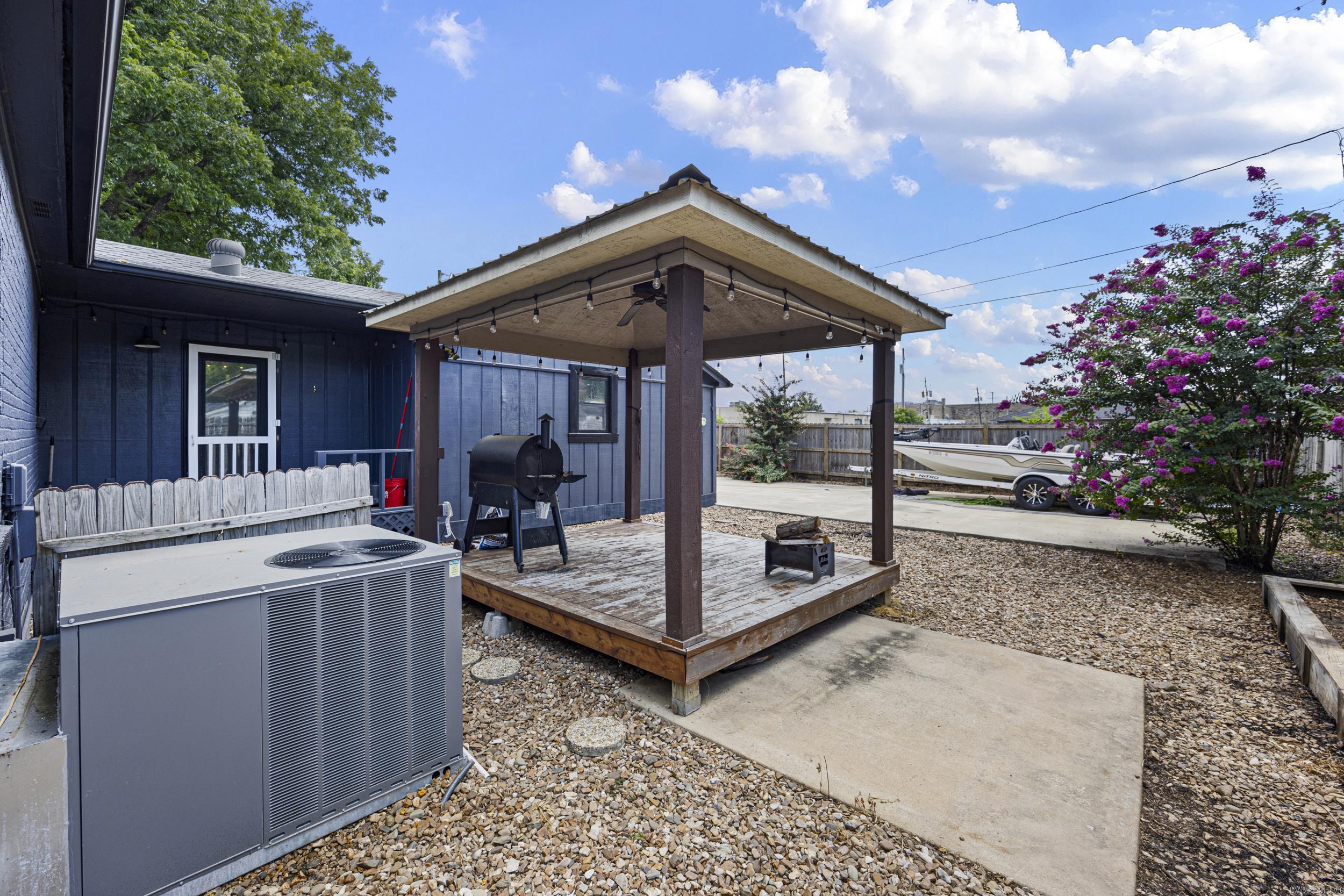 BOSWELL ADDN - Residential