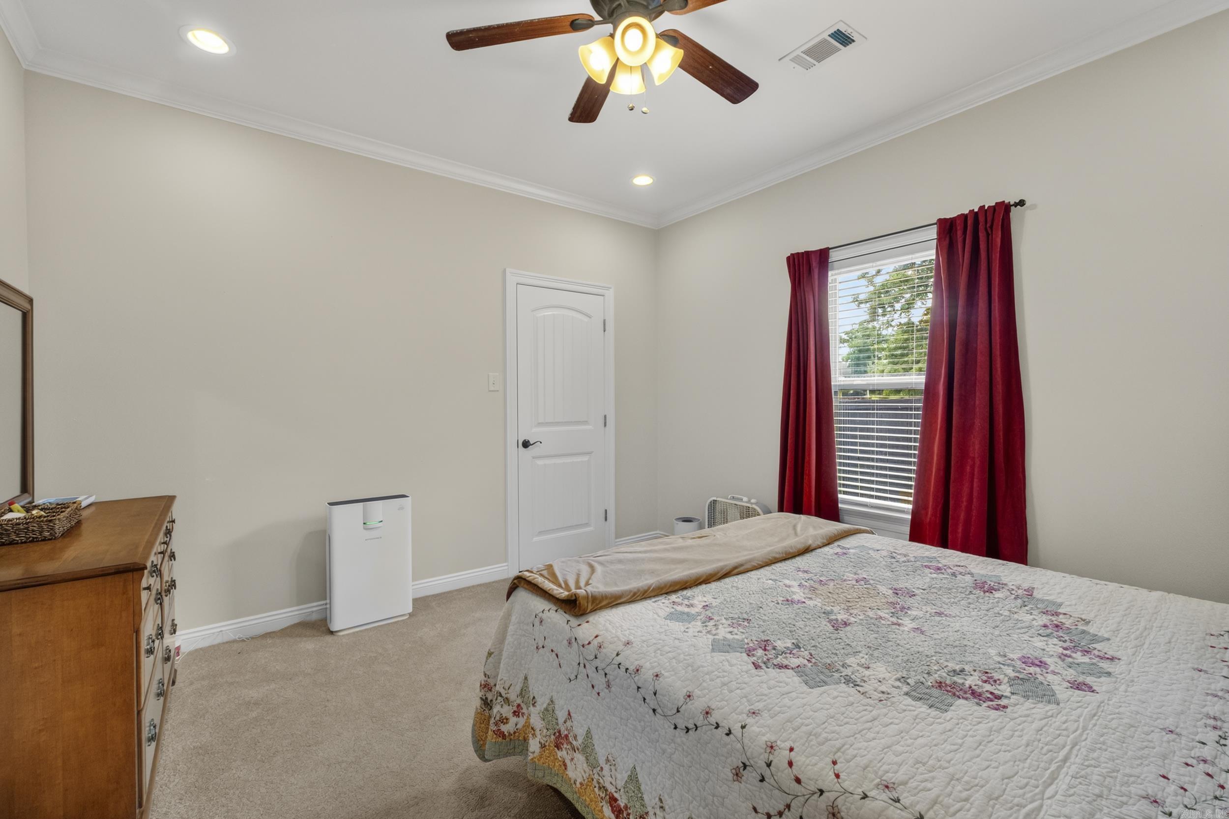 MILLERS CROSSING - Residential