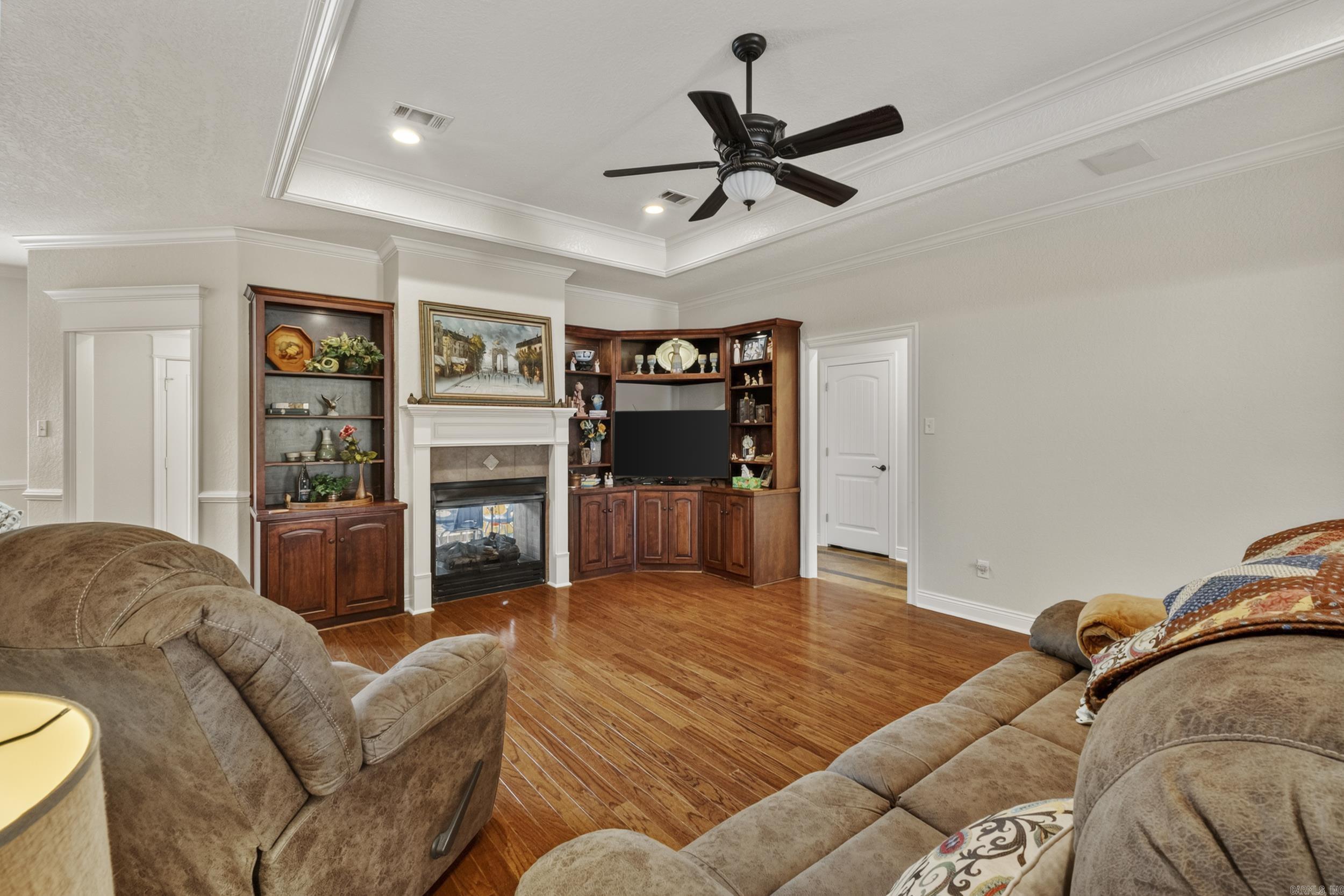 MILLERS CROSSING - Residential