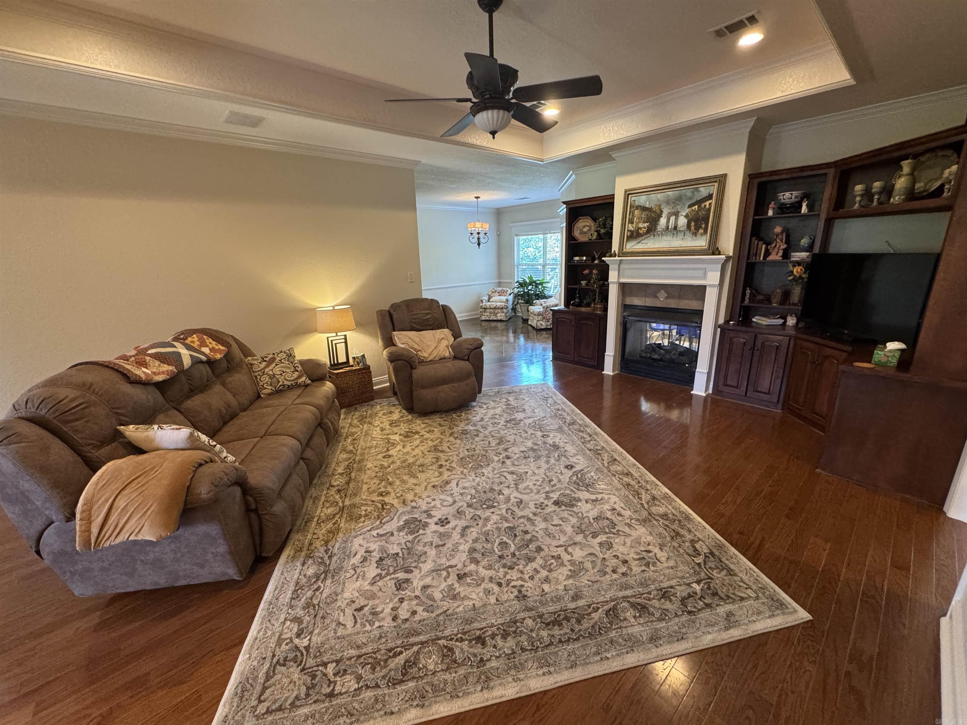 MILLERS CROSSING - Residential