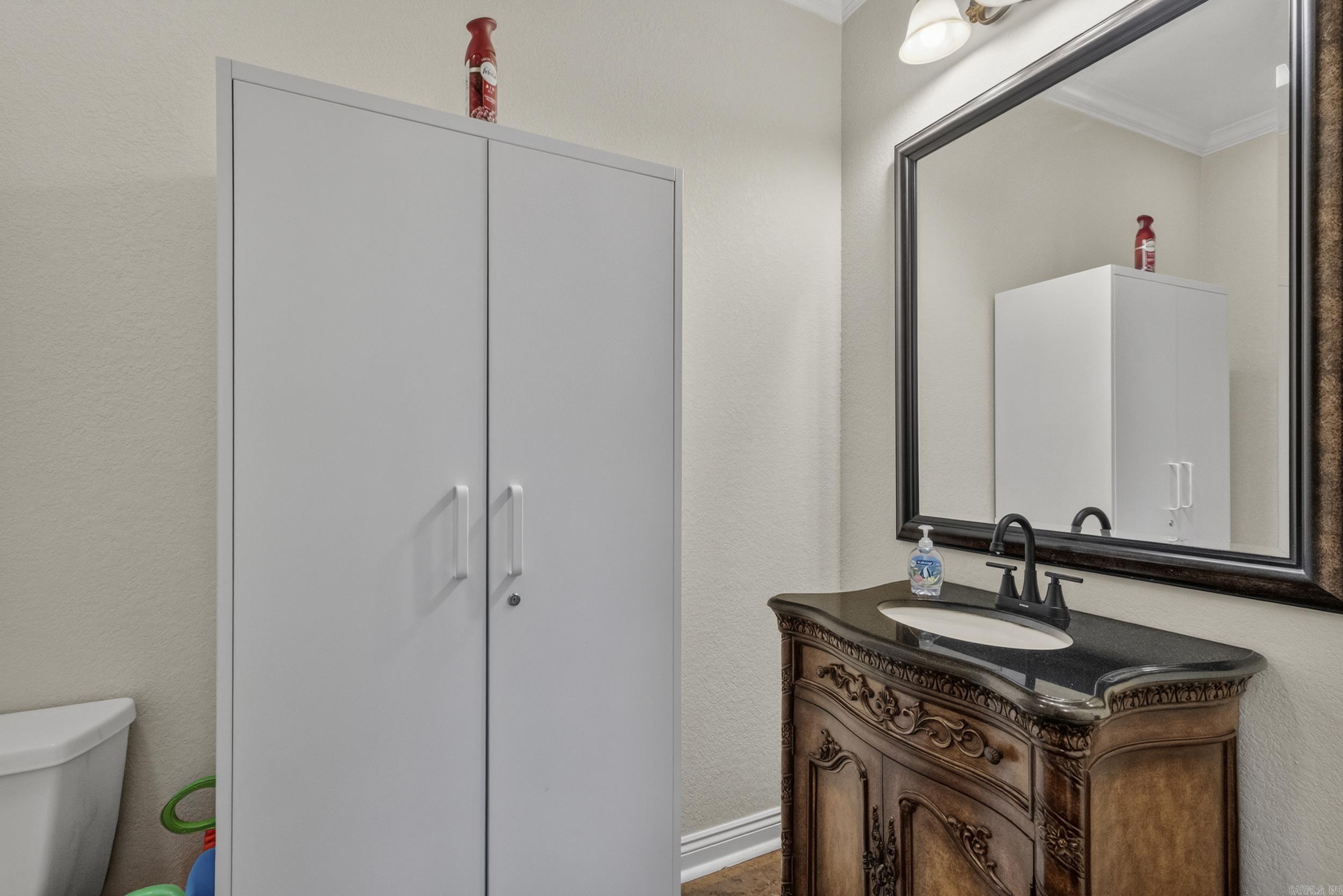 MILLERS CROSSING - Residential