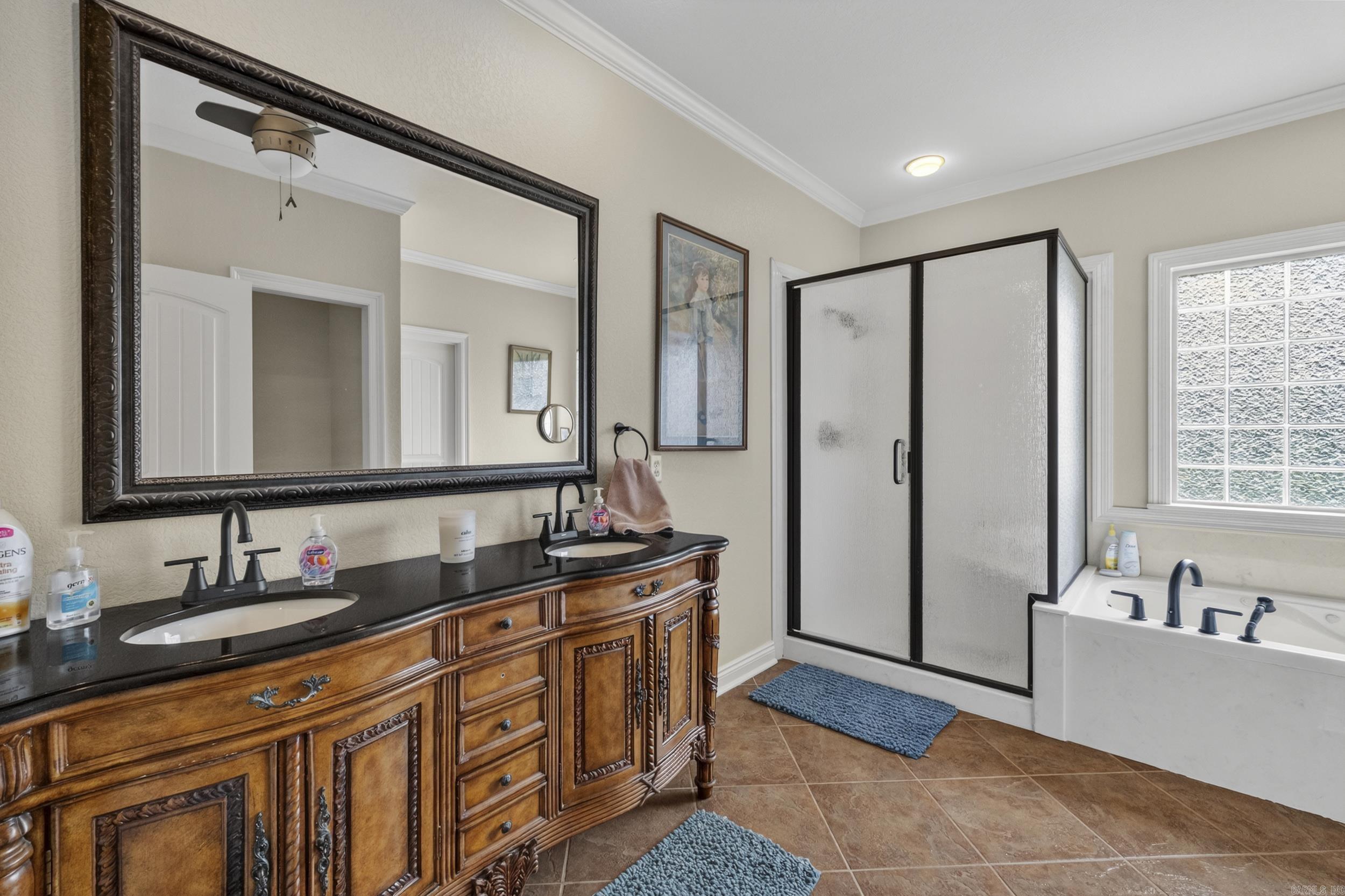 MILLERS CROSSING - Residential