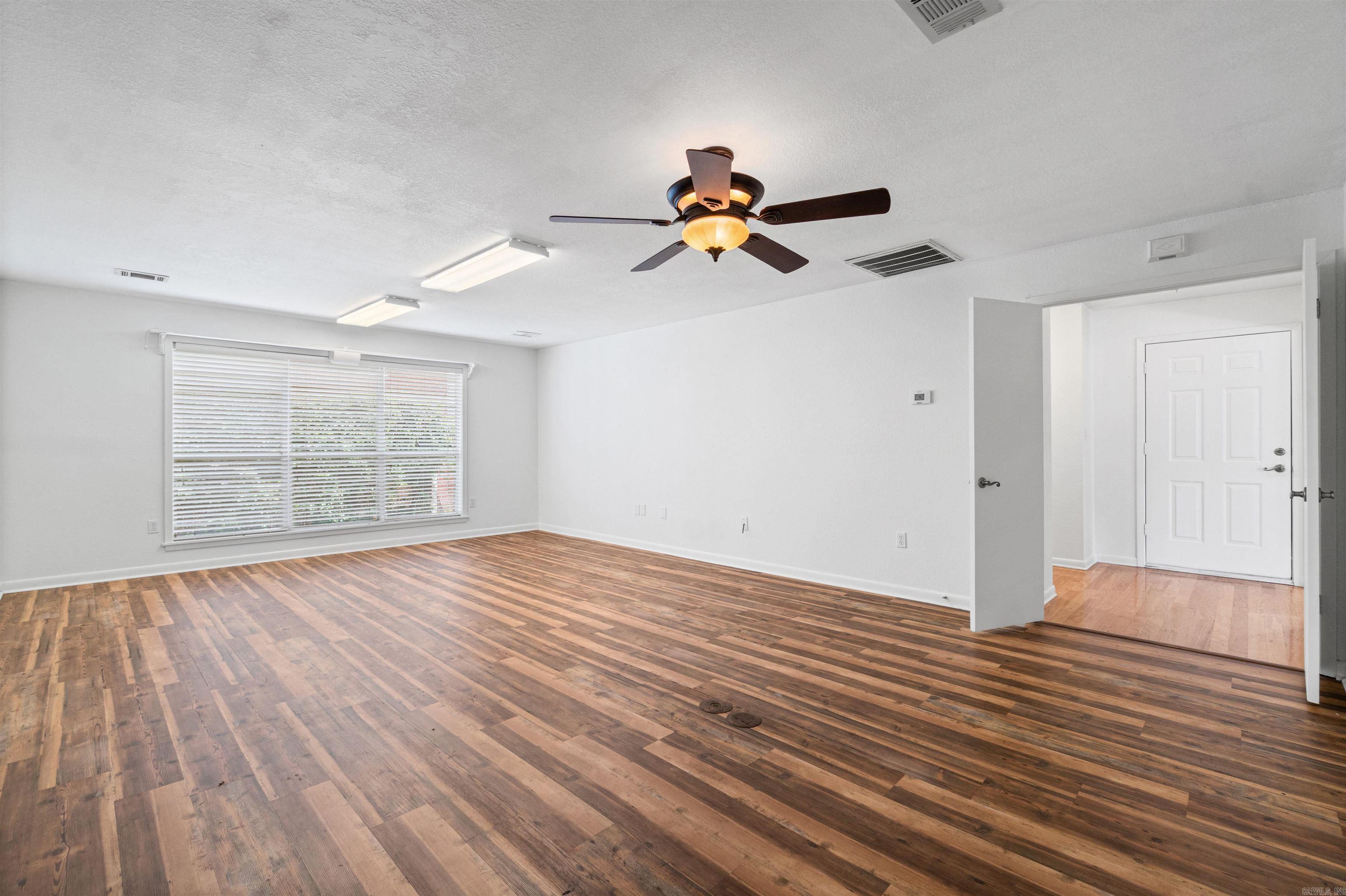 River Oaks - Residential