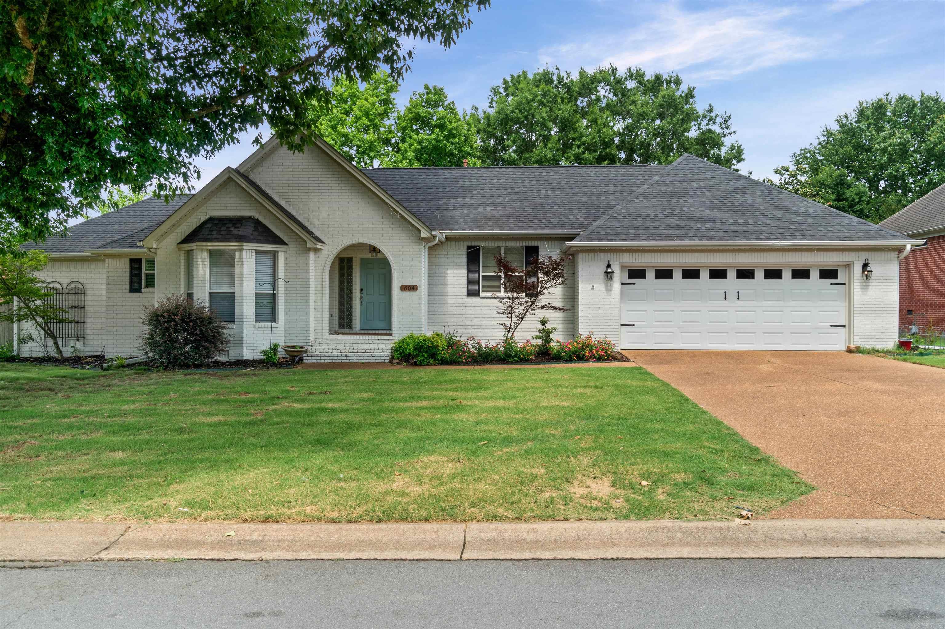 River Oaks - Residential