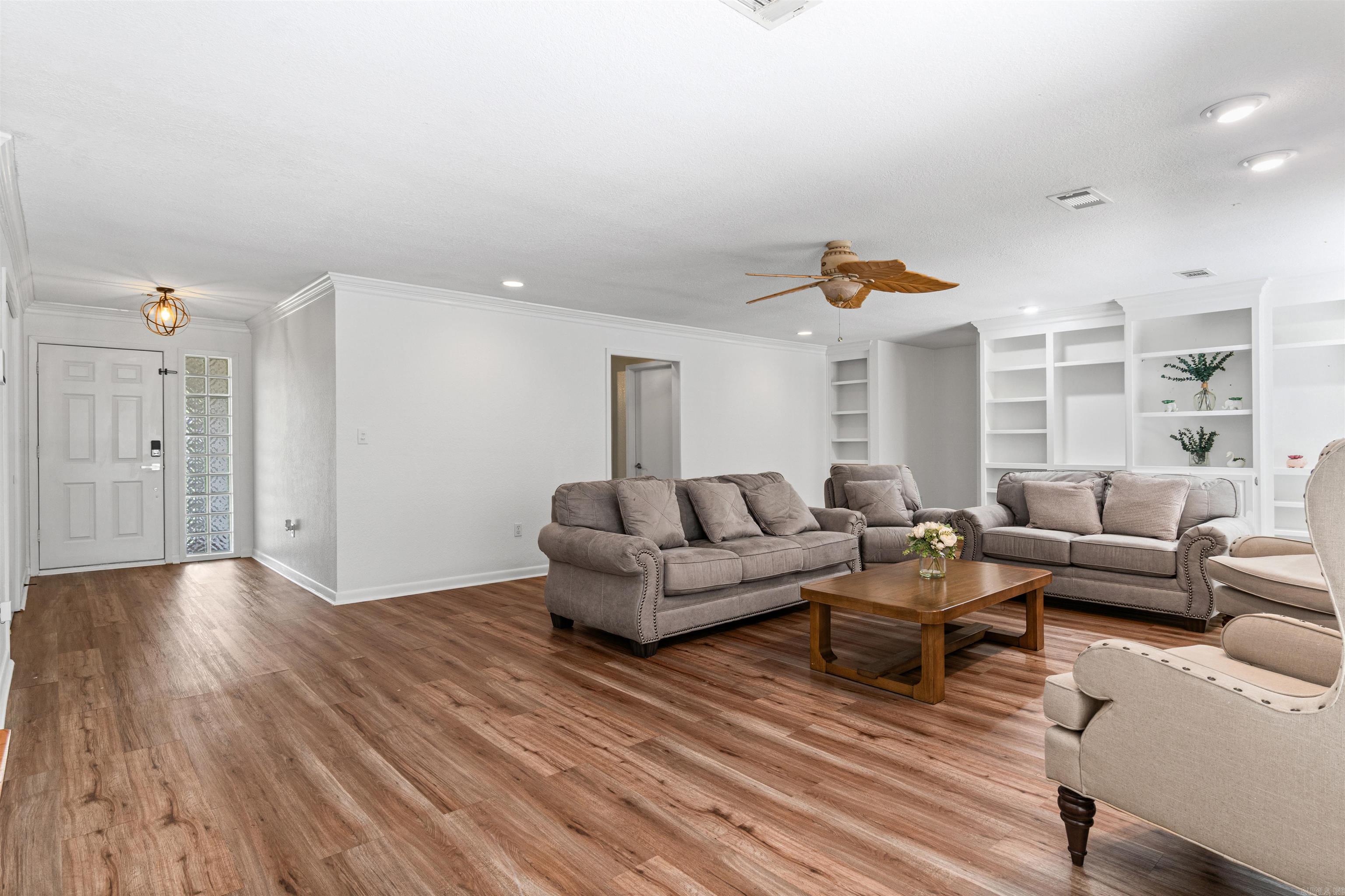 River Oaks - Residential