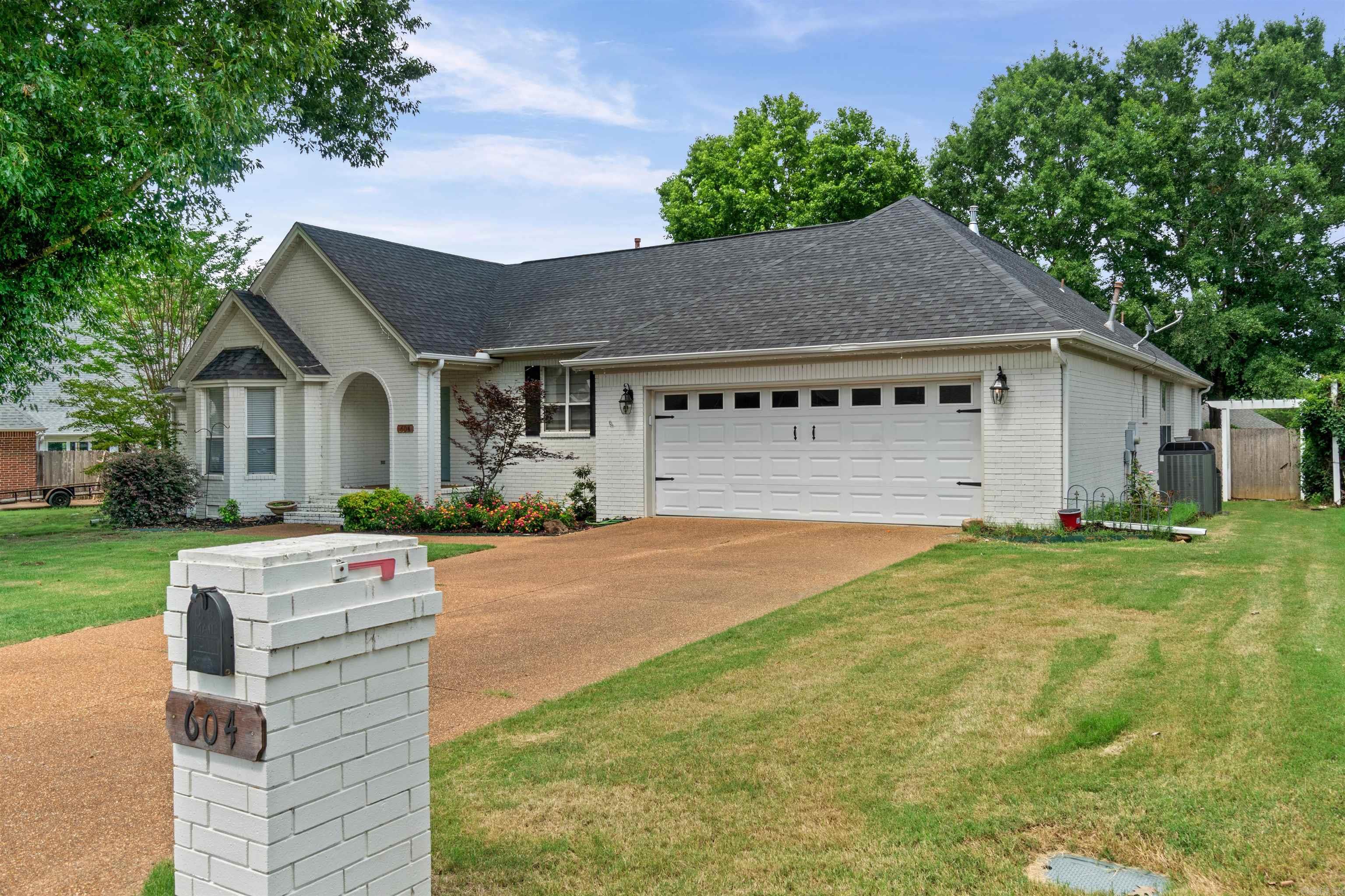 River Oaks - Residential