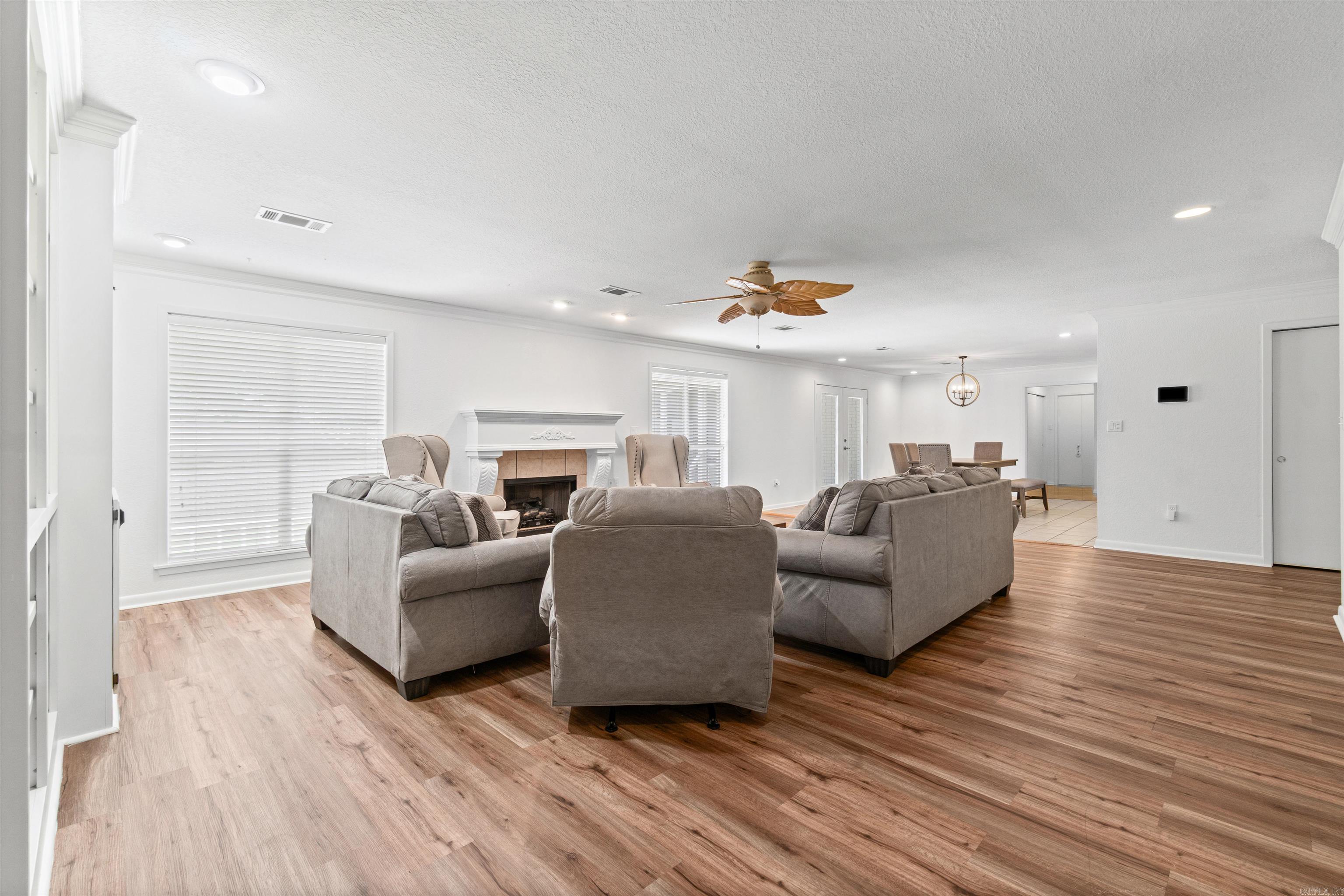 River Oaks - Residential