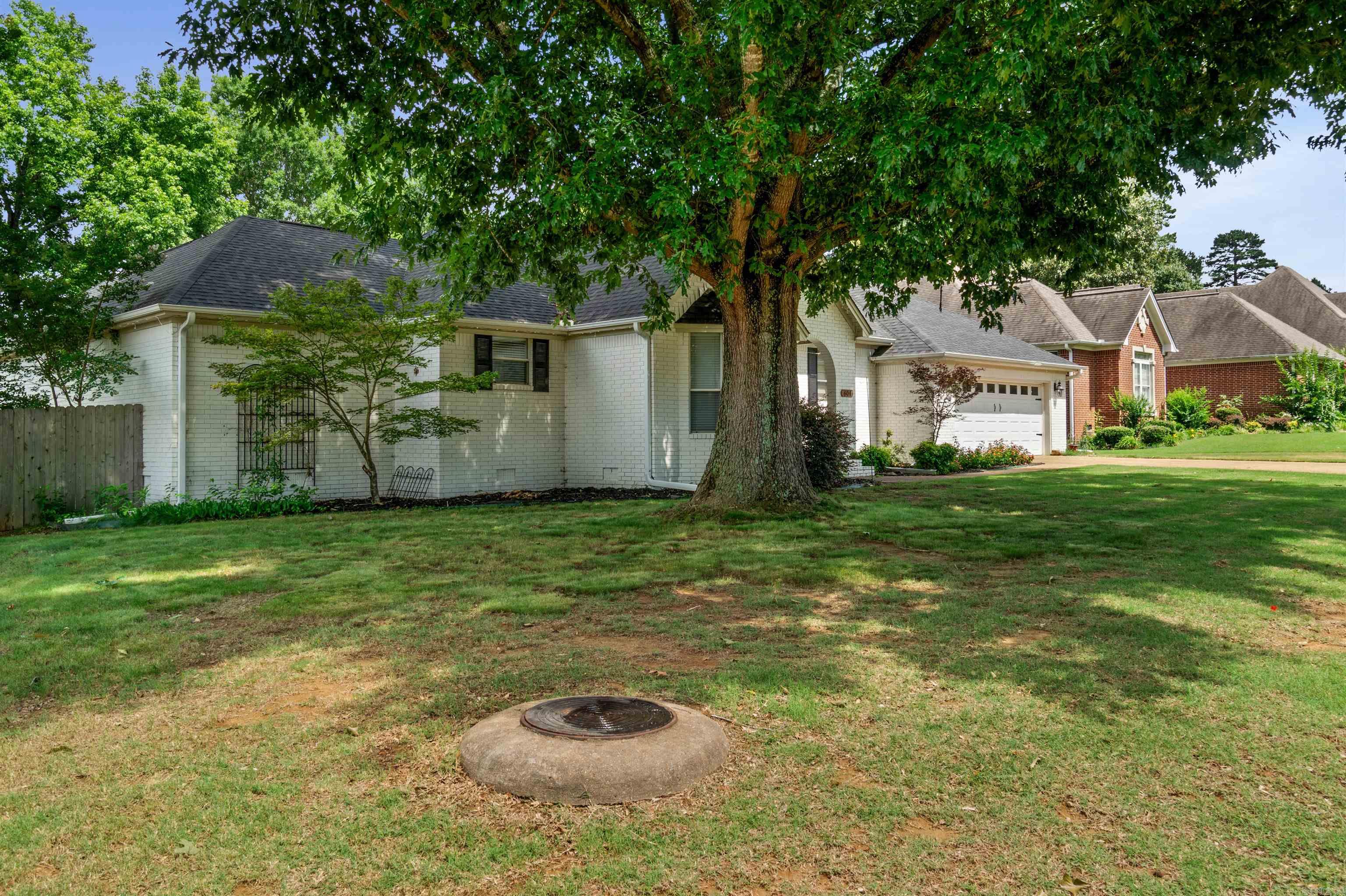 River Oaks - Residential