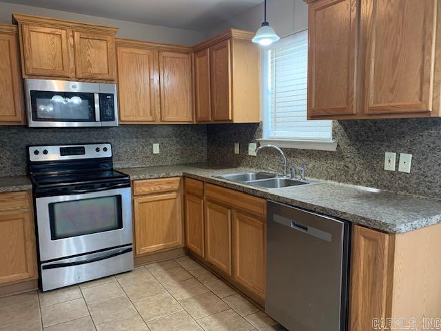 ORCHARD HOLLOW ESTATES - Residential
