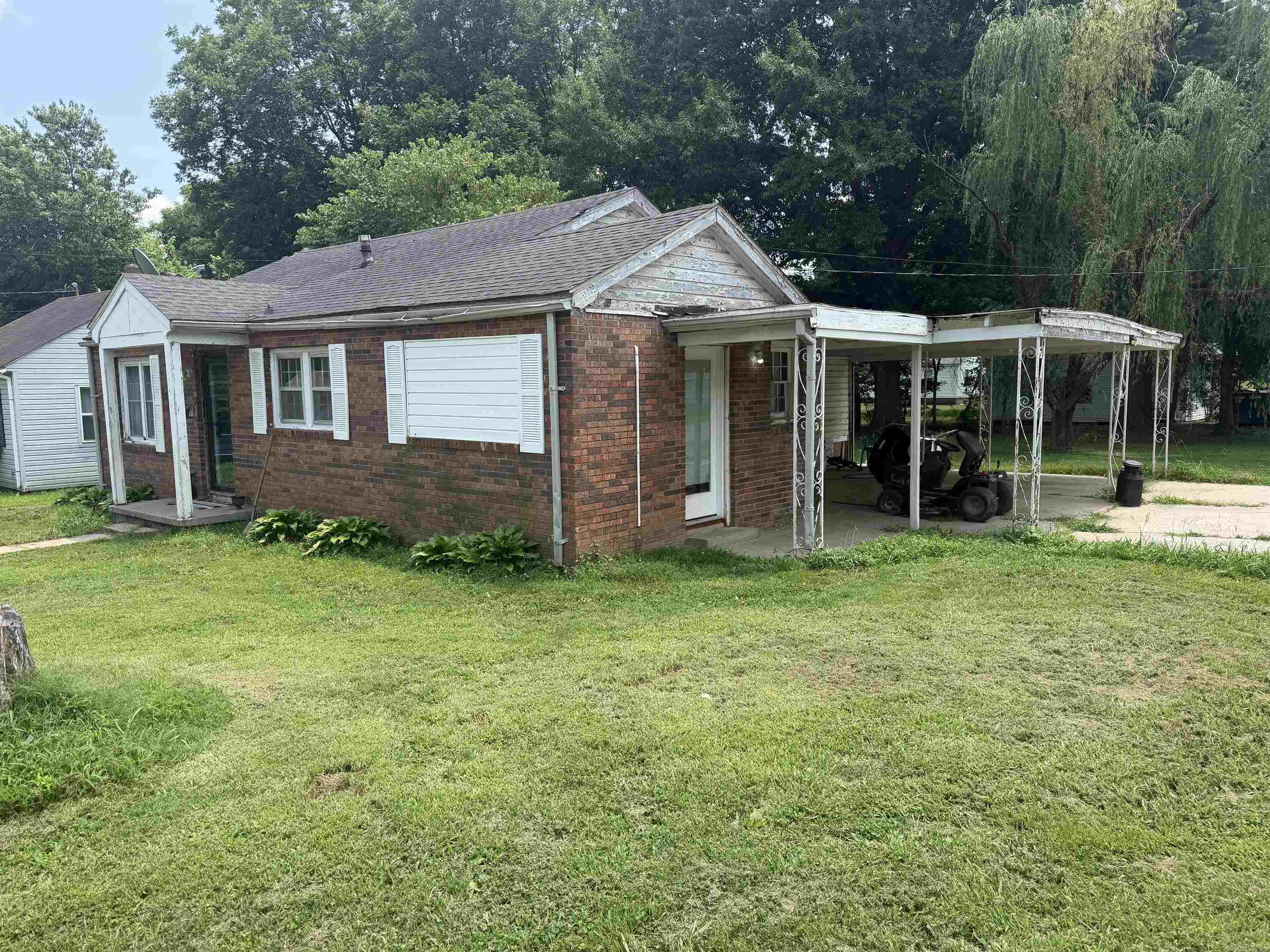 M&B PIGGOTT 2-20-8 - Residential