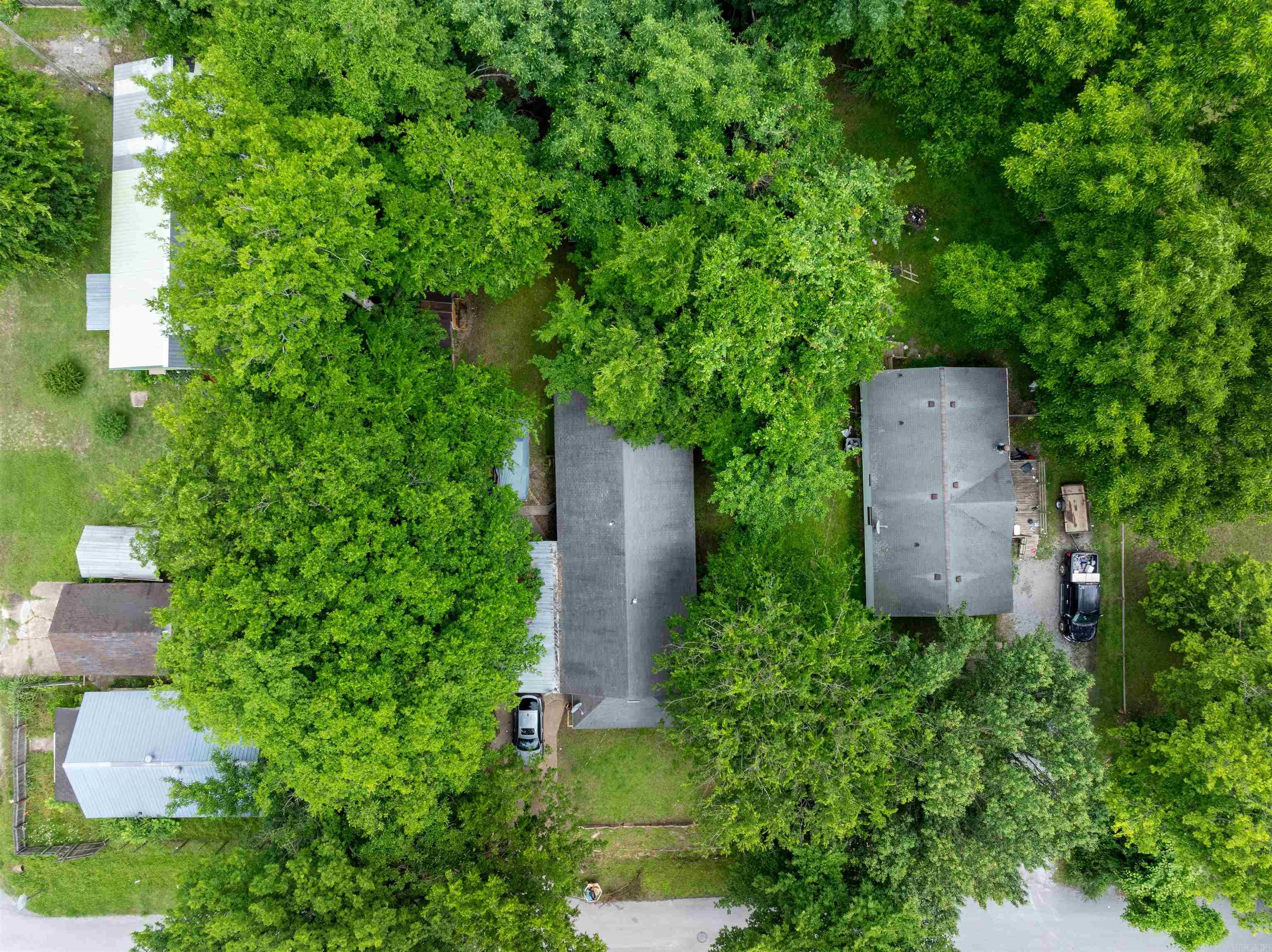 MAXFIELD WEST - Residential