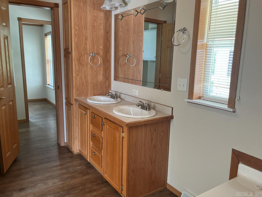ROLLING MEADOWS - Residential