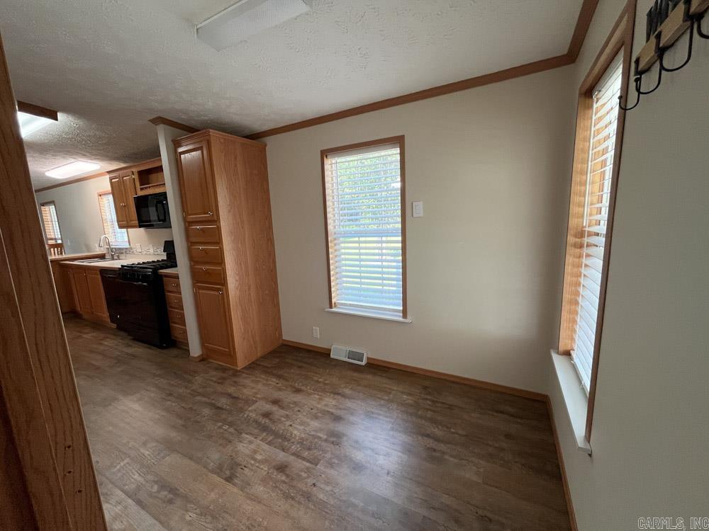 ROLLING MEADOWS - Residential