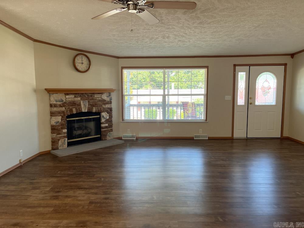 ROLLING MEADOWS - Residential