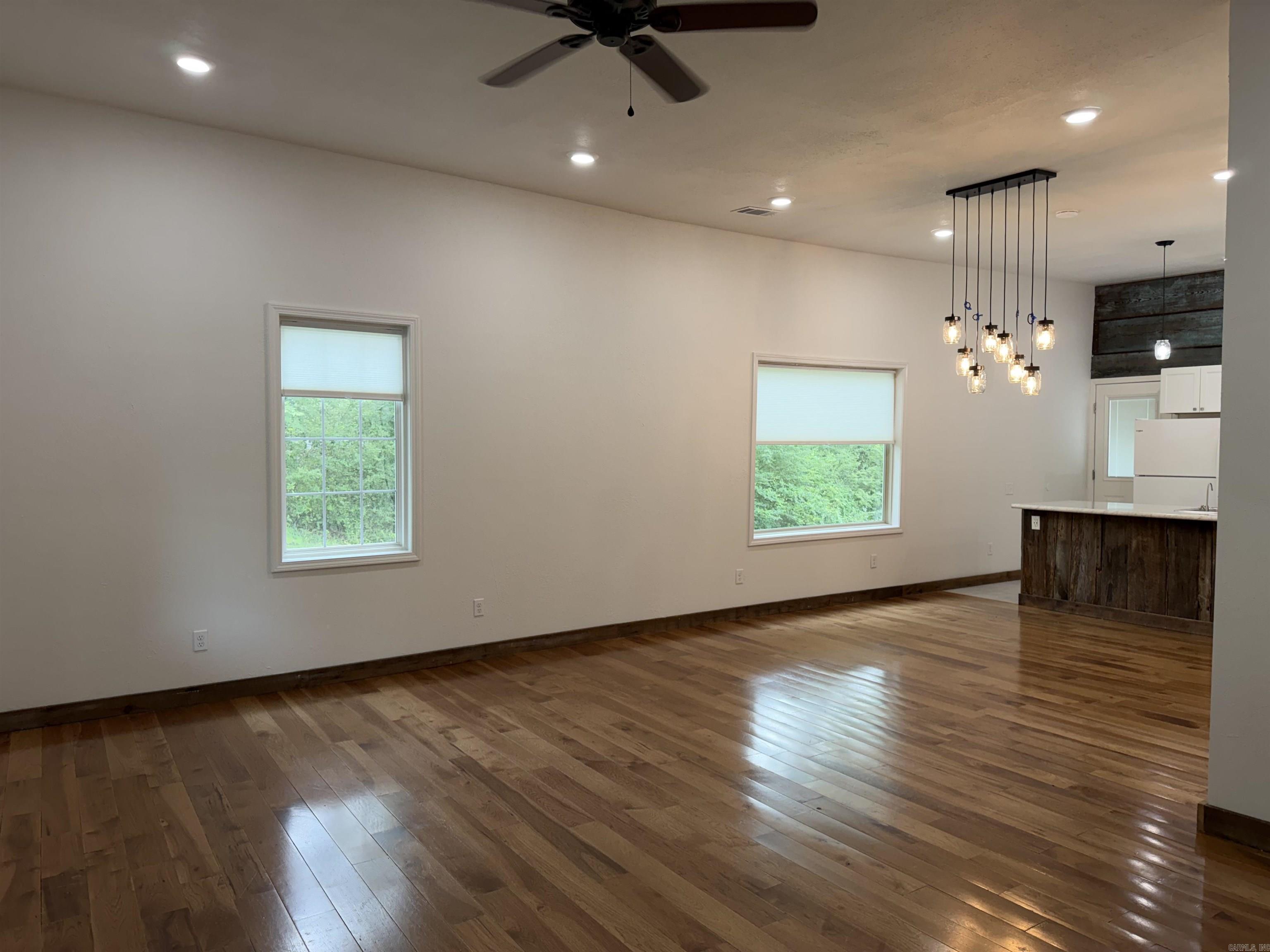 Heber Springs-Inside - Residential